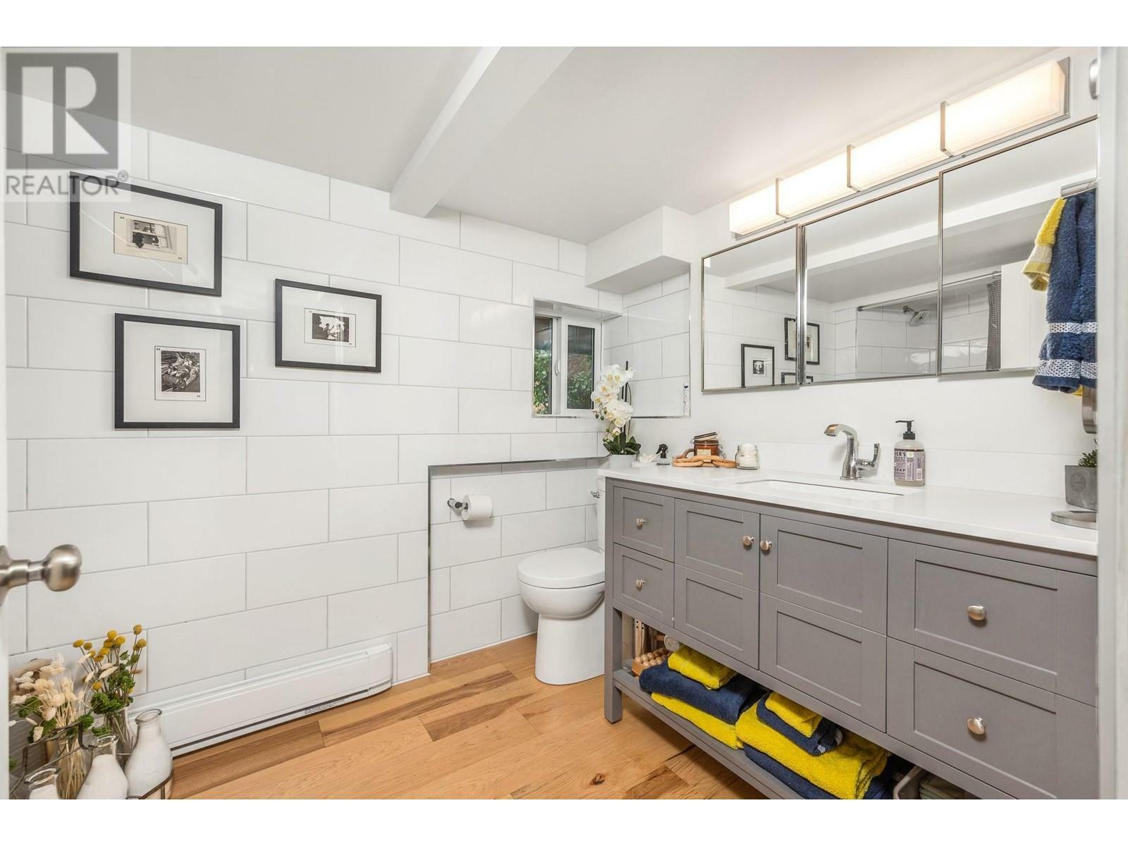VERNON, British Columbia, V1H 1C8, CA, 5 Bedrooms Bedrooms, ,3 BathroomsBathrooms,Residential,For Sale,1838241
