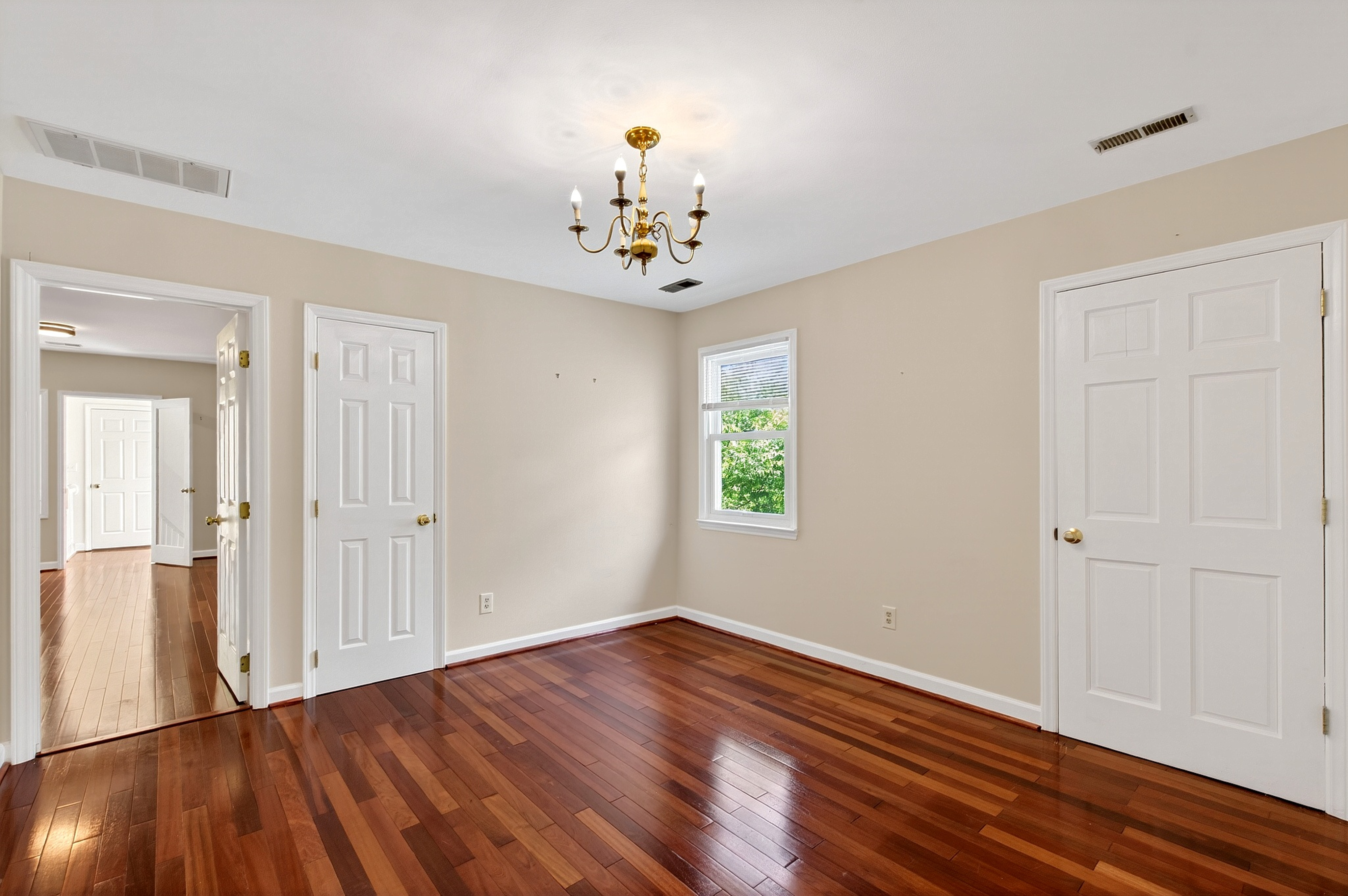  821 Lake Boone Trail, Raleigh, NC 27607 - 物件實景