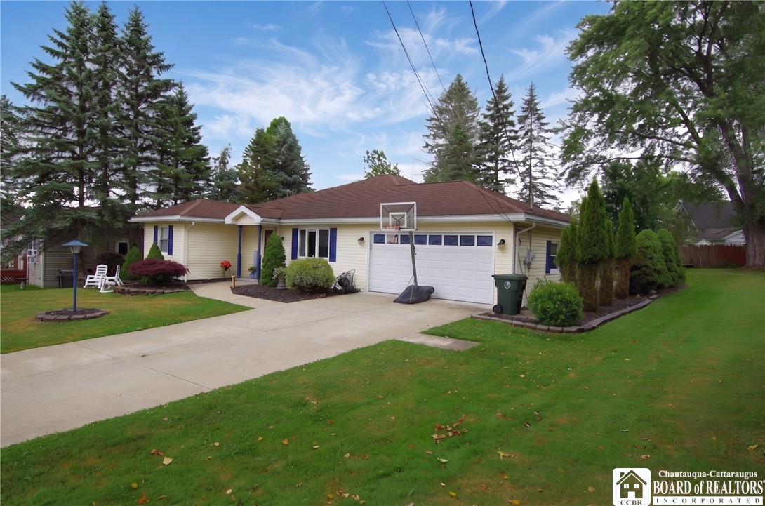 Delevan Ave, Jamestown, NY 14701 #1