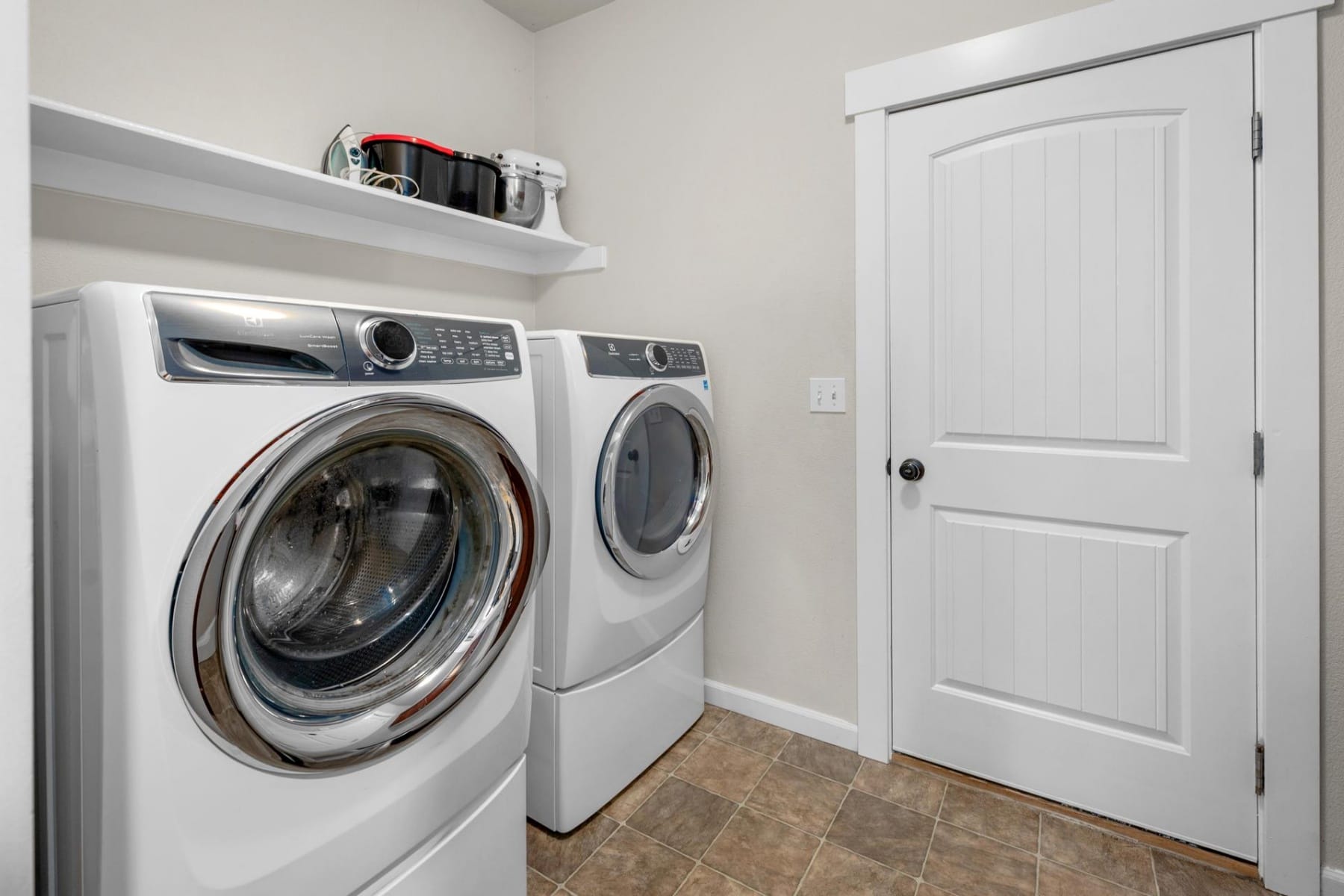  2037 SE CENTURION WAY Gresham, OR 97080 - 物件實景