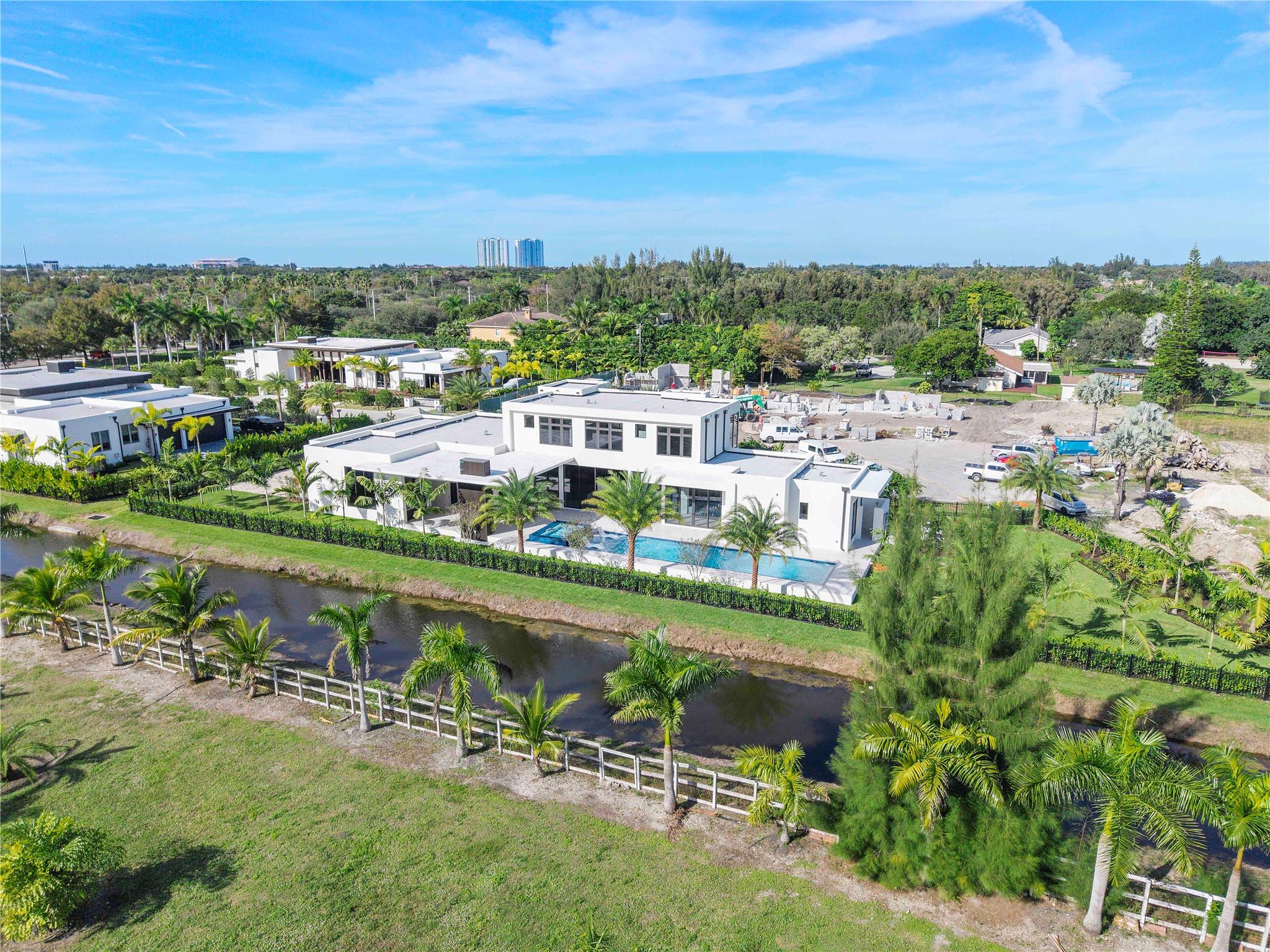 Plantation, Florida, 33323, United States, 6 Bedrooms Bedrooms, ,8 BathroomsBathrooms,Residential,For Sale,1984384