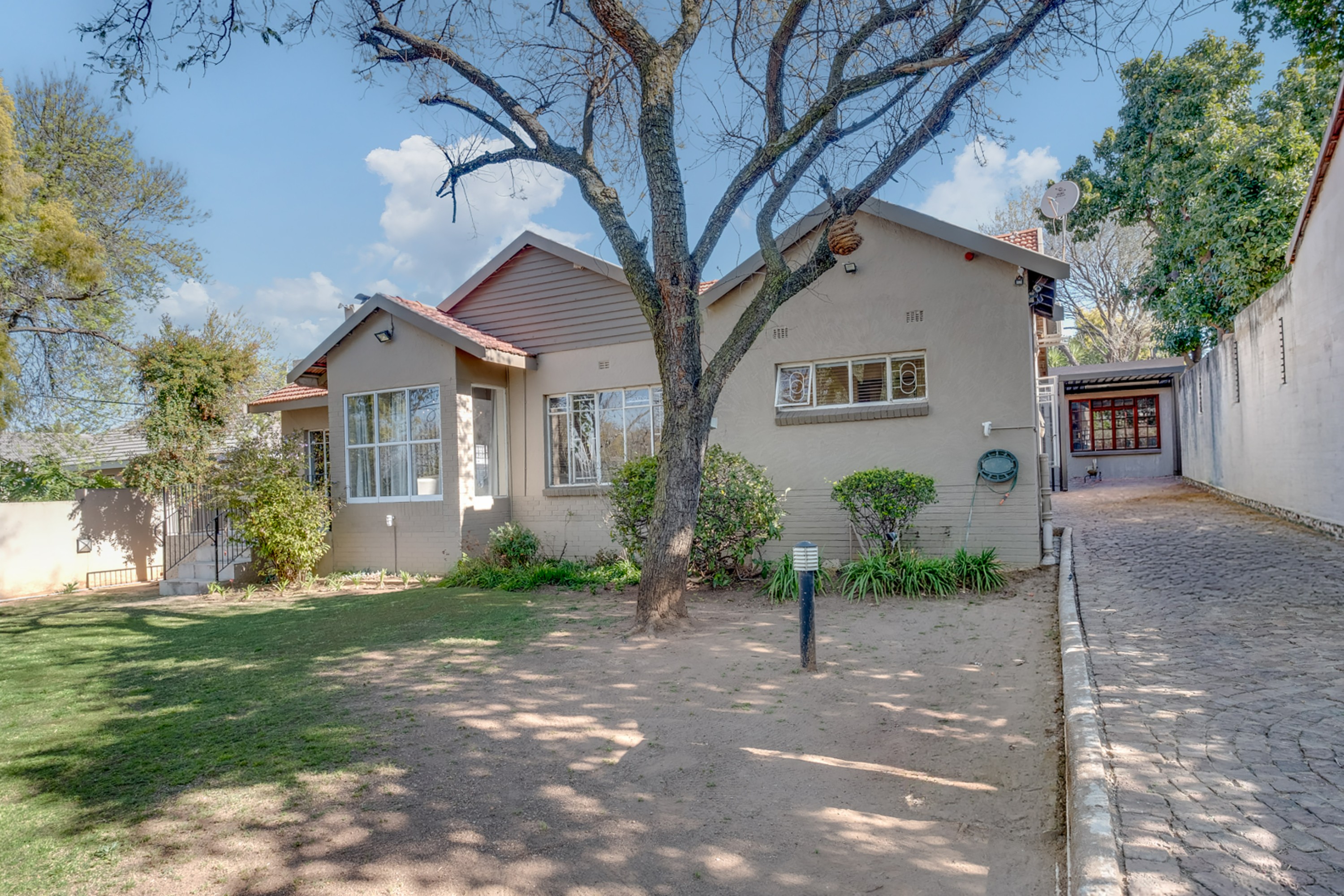  Fabulous Family Home with Charm, Character & Bonus Cottage - 物件實景