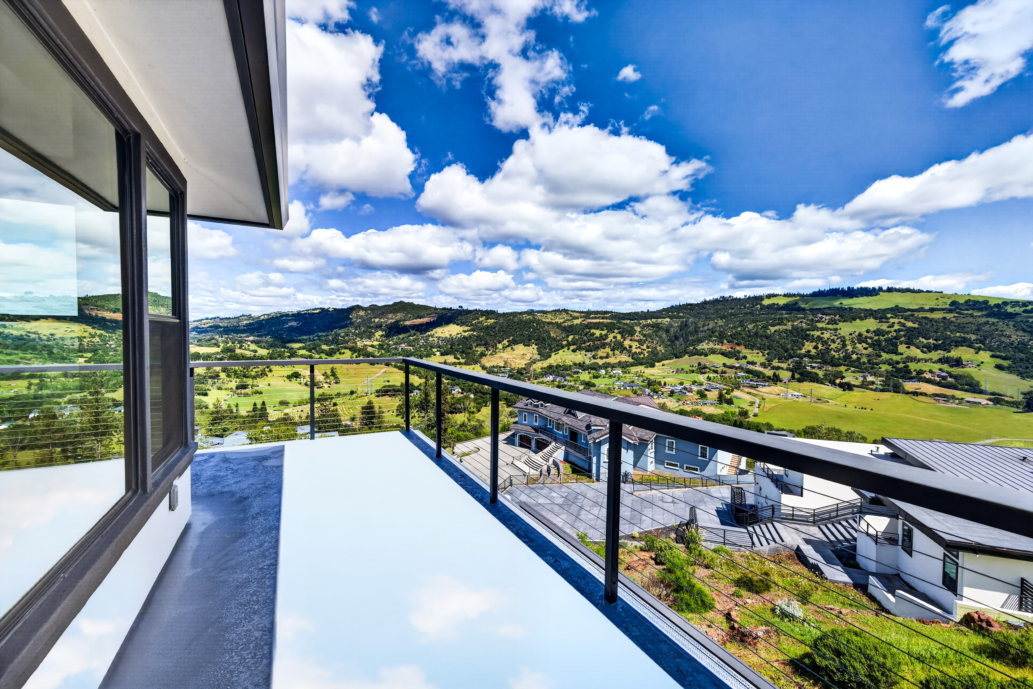  Stunning New Build - 物件實景