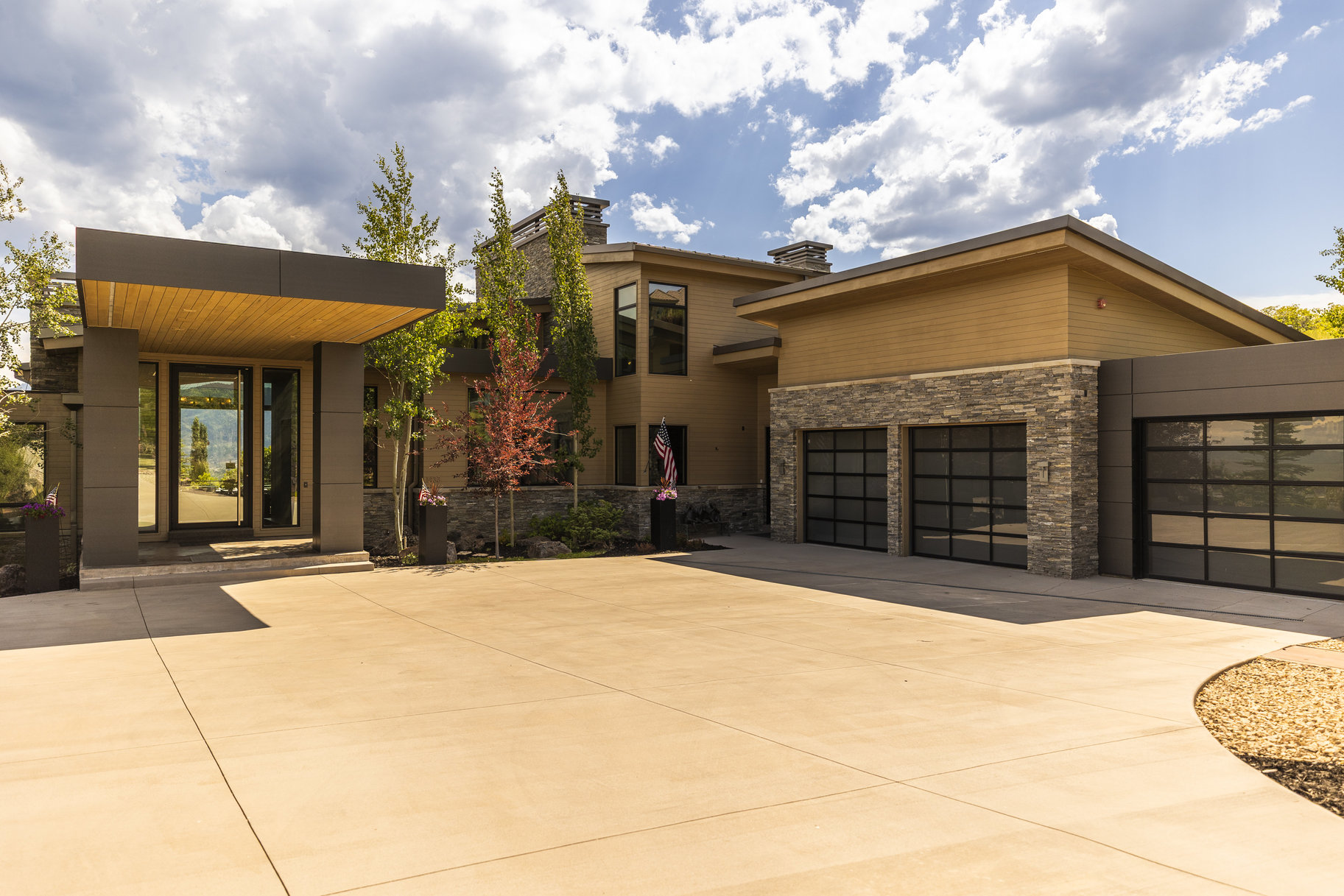  Sophisticated Mountain Design with Unmatched Views in an Elite Setting - 物件實景