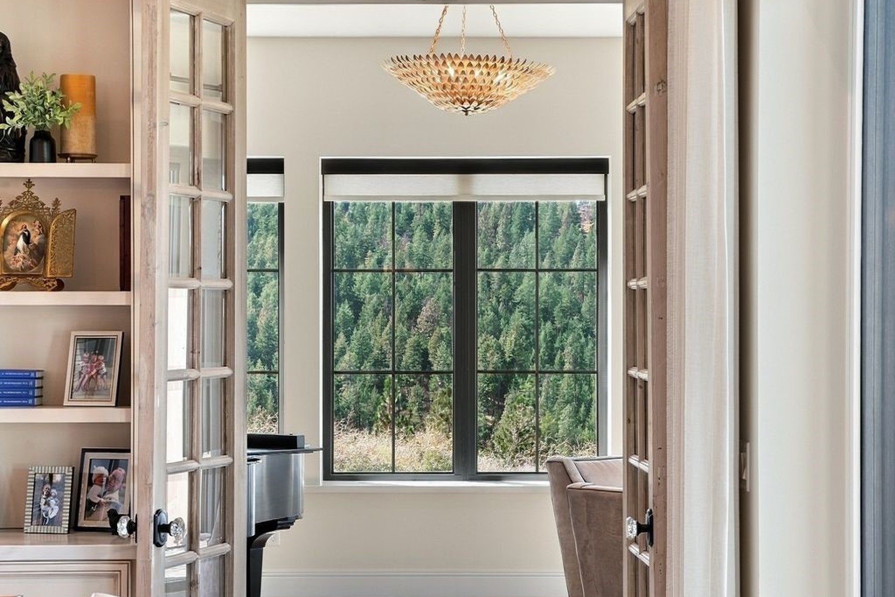 Modern French Inspired Manor - 物件實景