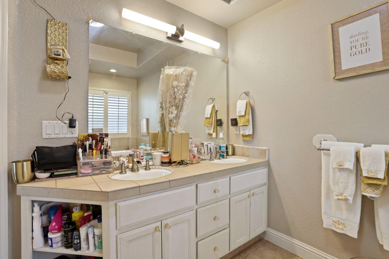 Modesto, California, 95355, United States, 4 Bedrooms Bedrooms, ,3 BathroomsBathrooms,Residential,For Sale,1920299