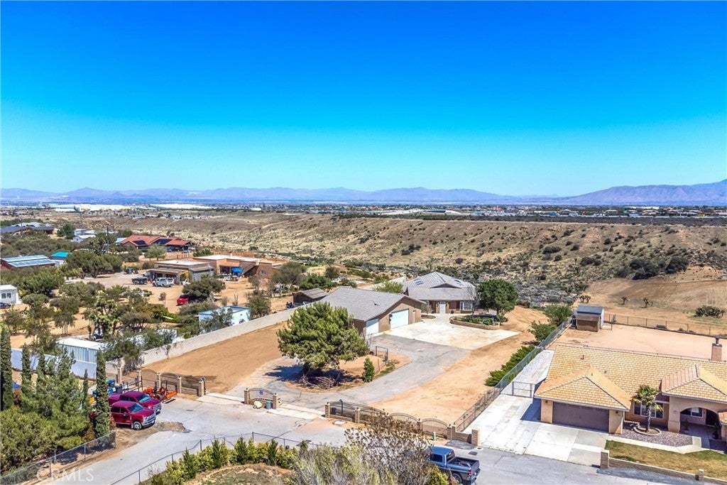 Oak Hills, California, 92344, United States, 3 Bedrooms Bedrooms, ,4 BathroomsBathrooms,Residential,For Sale,1977382