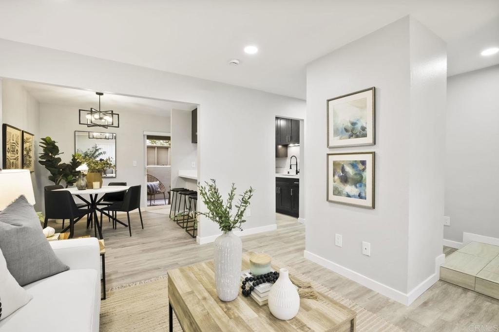 San Diego, California, 92111, United States, 2 Bedrooms Bedrooms, ,2 BathroomsBathrooms,Residential,For Sale,1948740