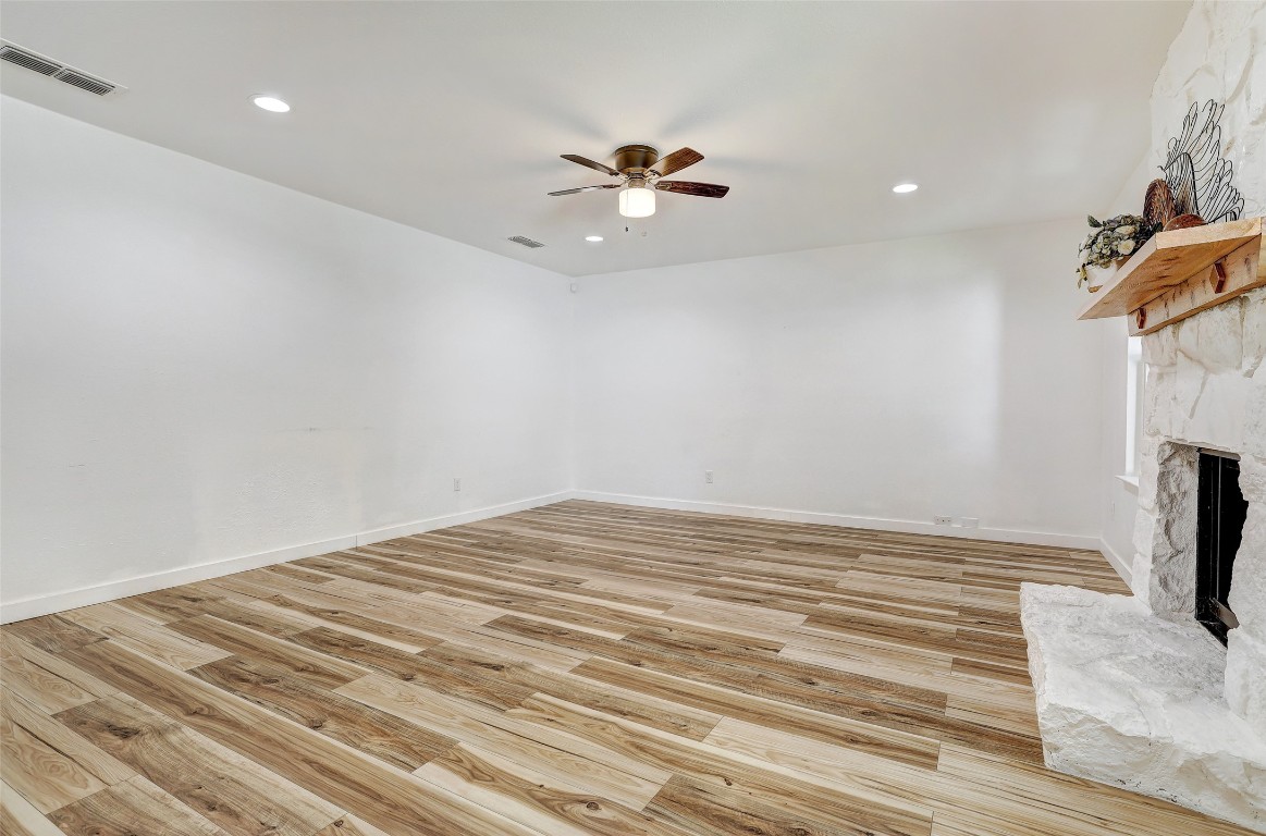 Austin, Texas, 78759, United States, 3 Bedrooms Bedrooms, ,2 BathroomsBathrooms,Residential,For Sale,1932047