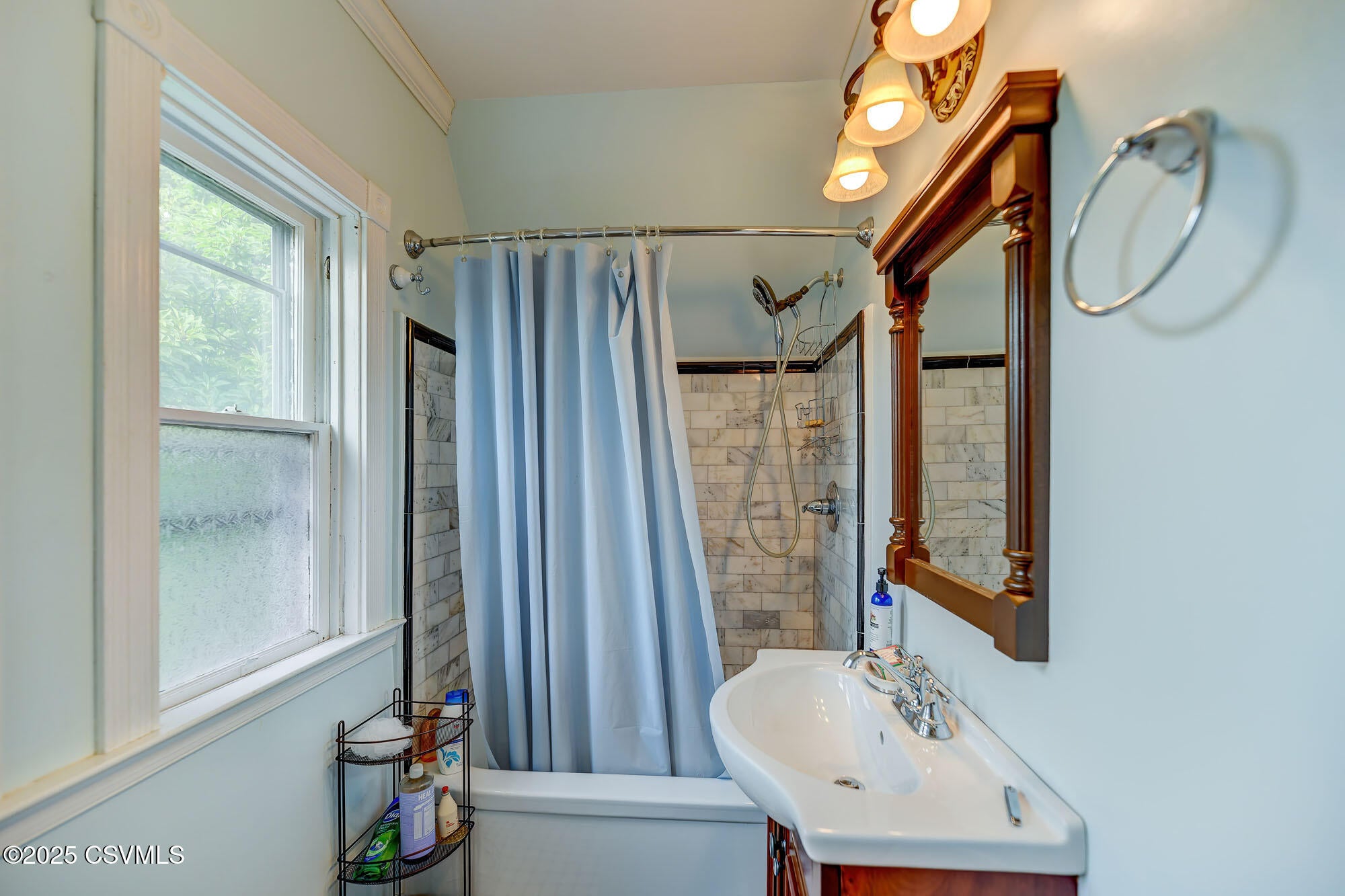 Bloomsburg, Pennsylvania, 17815, United States, 6 Bedrooms Bedrooms, ,3 BathroomsBathrooms,Residential,For Sale,1982925