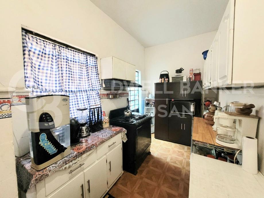 Gustavo A. Madero, Ciudad de México, 07800, Mexico, 6 Bedrooms Bedrooms, ,2 BathroomsBathrooms,Residential,For Sale,1918246