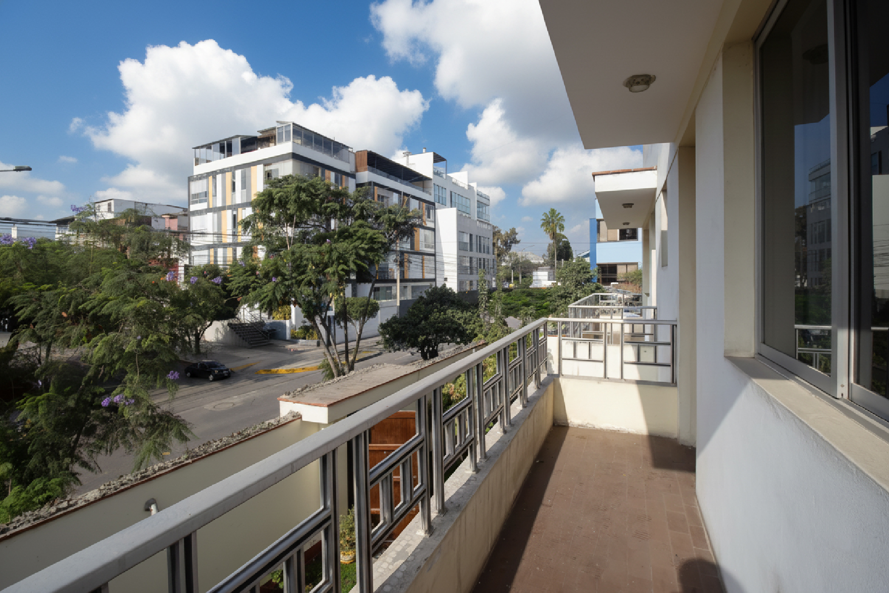  Excellent House to remodel or to build - 物件實景