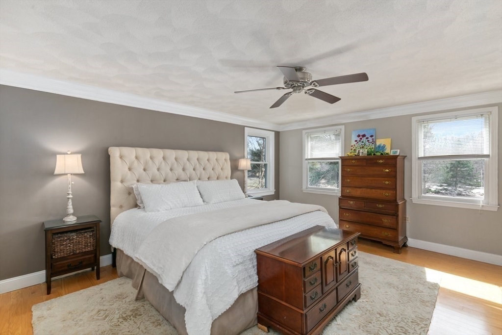 Merrimac, Massachusetts, 01860, United States, 3 Bedrooms Bedrooms, ,3 BathroomsBathrooms,Residential,For Sale,1983762