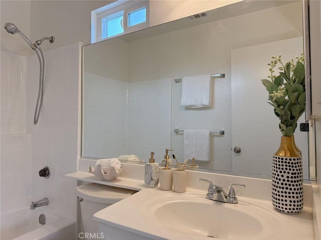 San Gabriel, California, 91776, United States, 4 Bedrooms Bedrooms, ,3 BathroomsBathrooms,Residential,For Sale,1846909