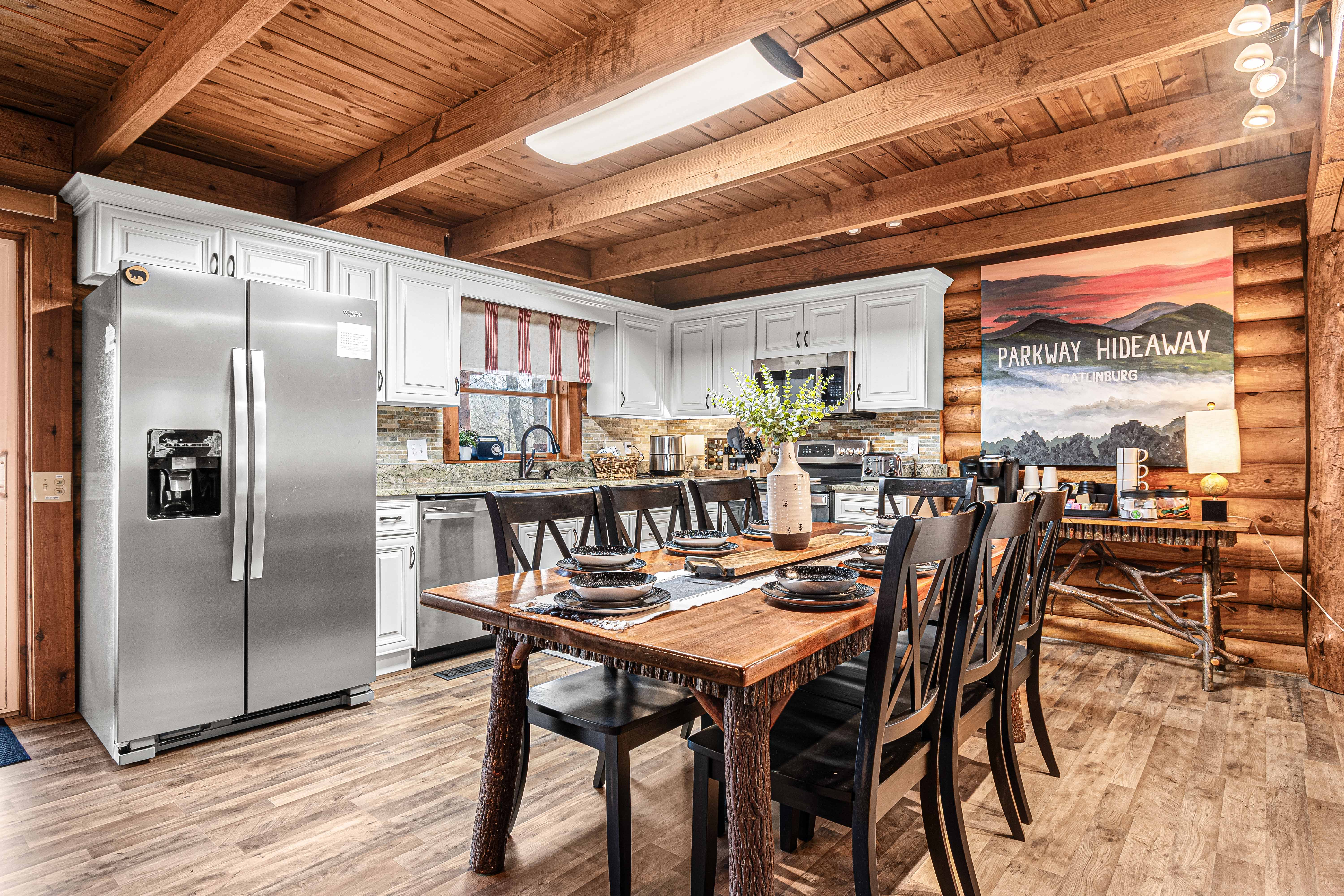 Gatlinburg, Tennessee, 37738, United States, 3 Bedrooms Bedrooms, ,4 BathroomsBathrooms,Residential,For Sale,1977450