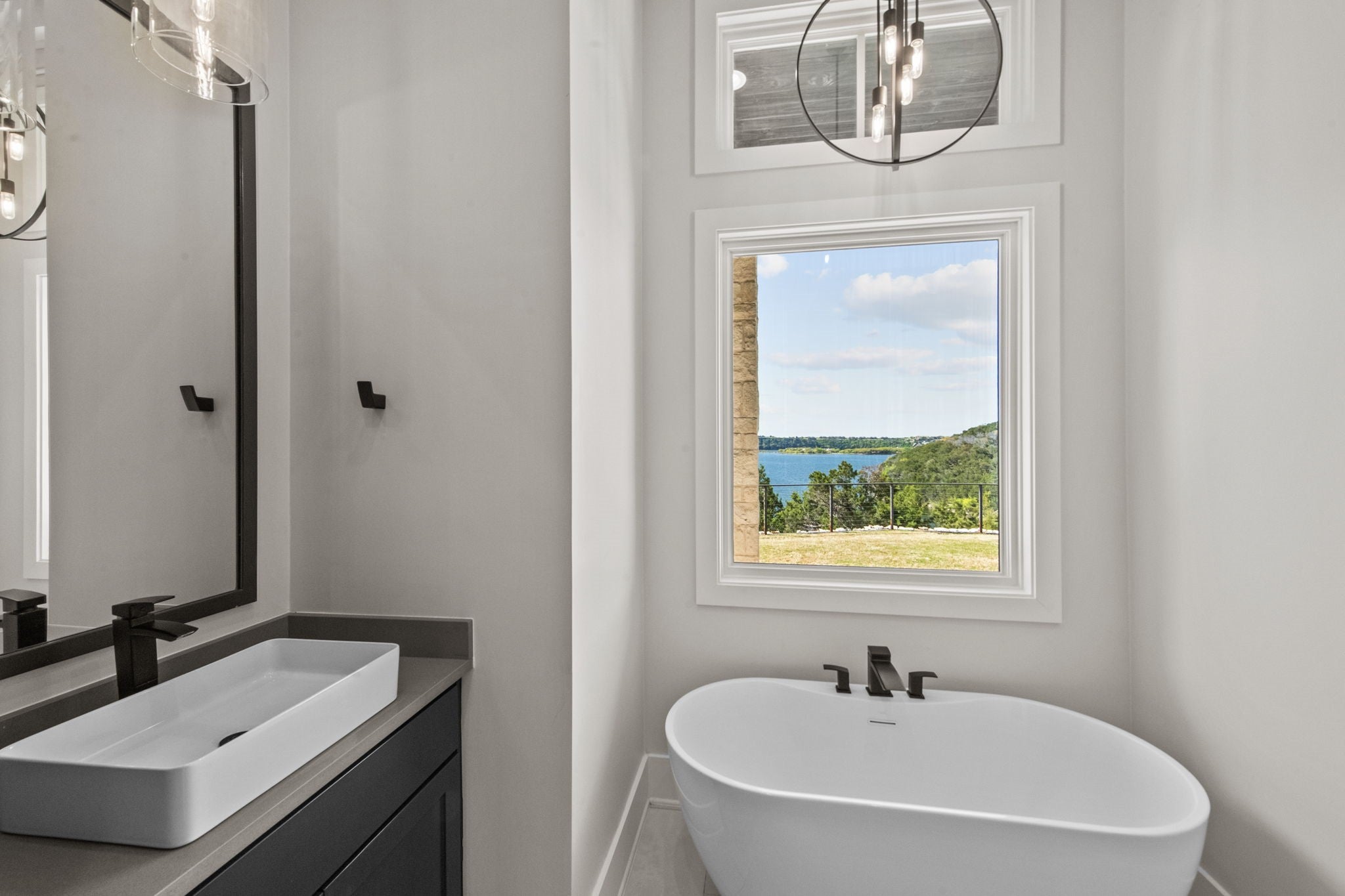 Graford, Texas, 76449, United States, 5 Bedrooms Bedrooms, ,7 BathroomsBathrooms,Residential,For Sale,1987325