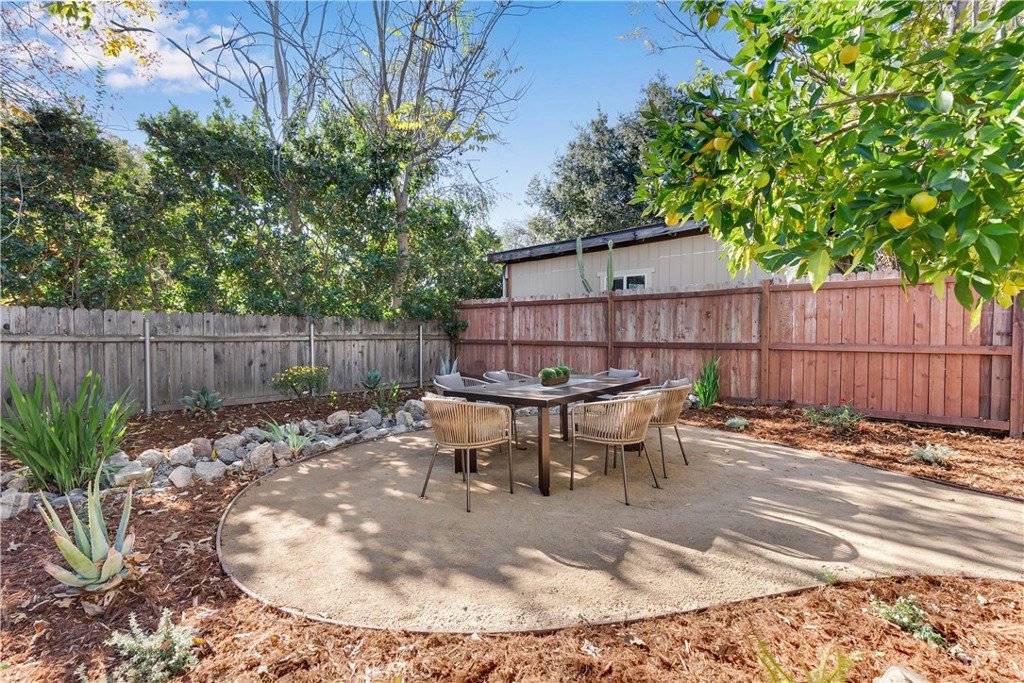 Pasadena, California, 91104, United States, 3 Bedrooms Bedrooms, ,1 BathroomBathrooms,Residential,For Sale,2005732