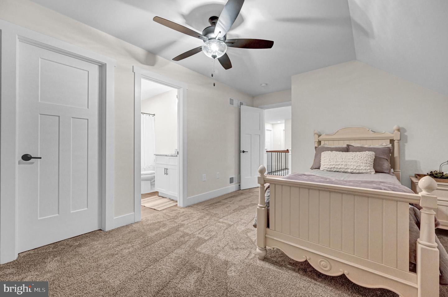 705 Oxford Drive Unit 39, York, Pennsylvania, 17406, United States, 4 Bedrooms Bedrooms, ,5 BathroomsBathrooms,Residential,For Sale,705 Oxford Drive Unit 39,1628330