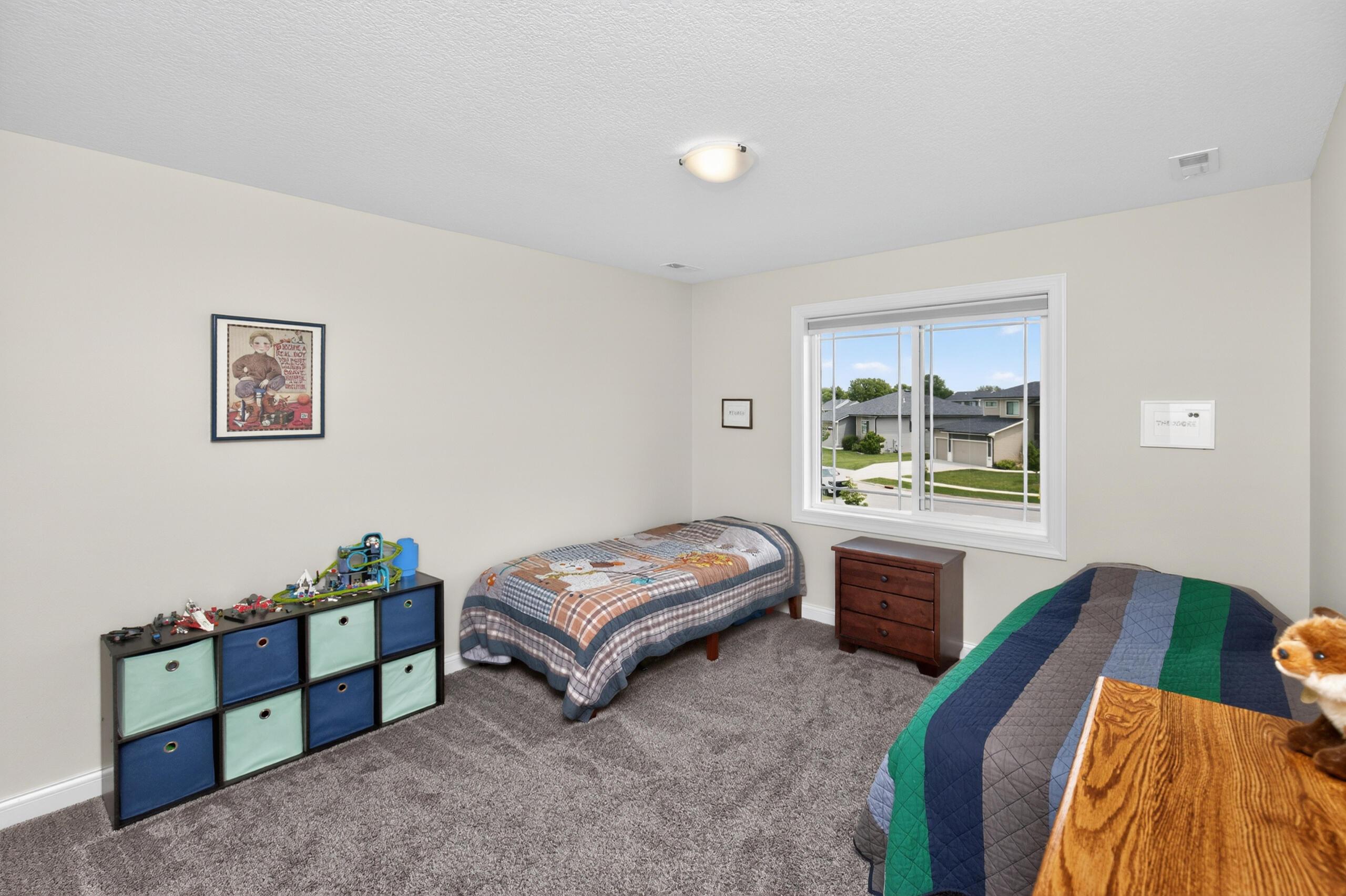 Ames, Iowa, 50014, United States, 4 Bedrooms Bedrooms, ,3 BathroomsBathrooms,Residential,For Sale,2049090