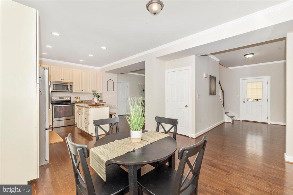 Frederick, Maryland, 21702, United States, 4 Bedrooms Bedrooms, ,3 BathroomsBathrooms,Residential,For Sale,1987380