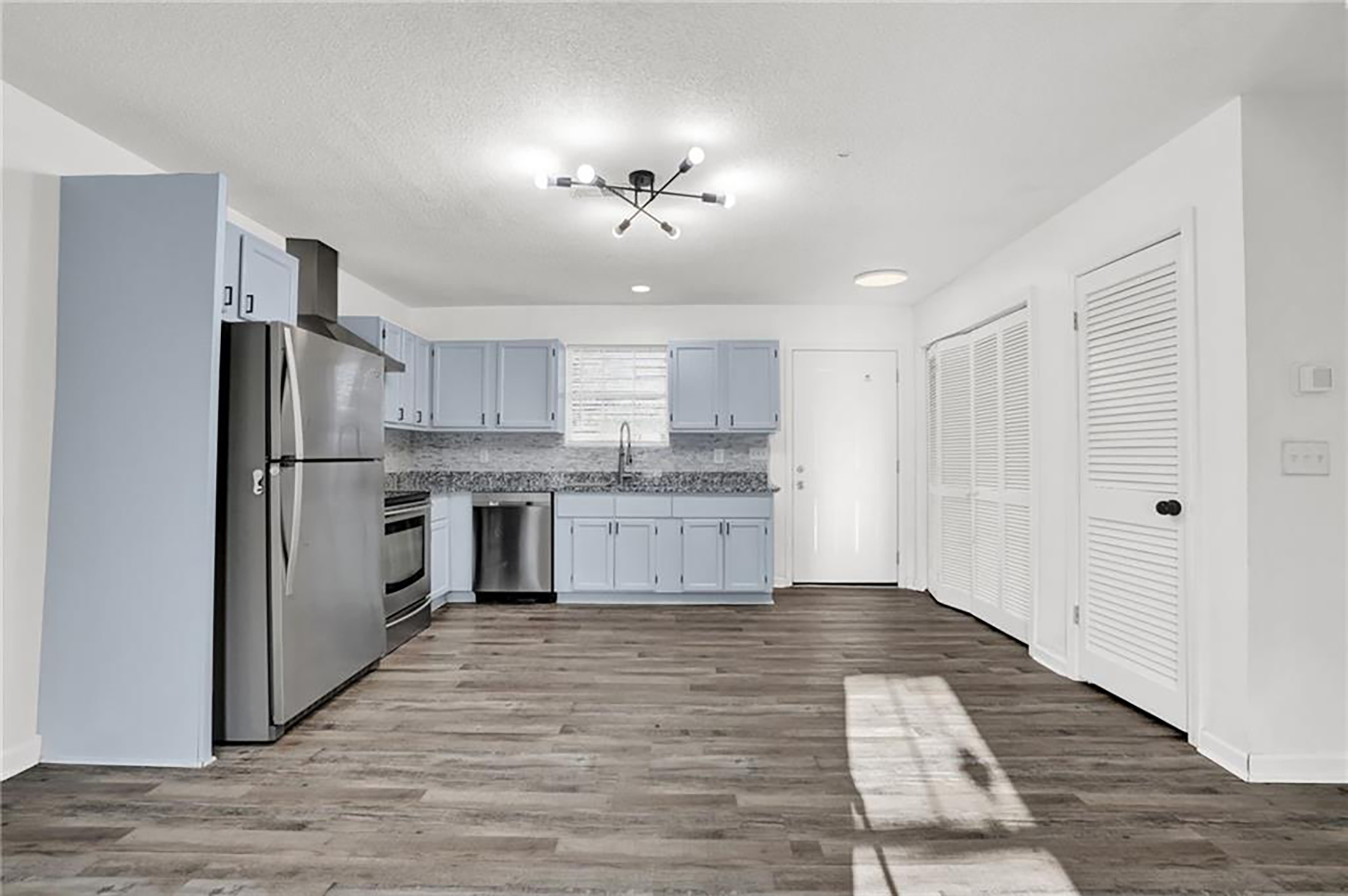  Move-In Ready Home on Quiet Cul-de-sac - 物件實景