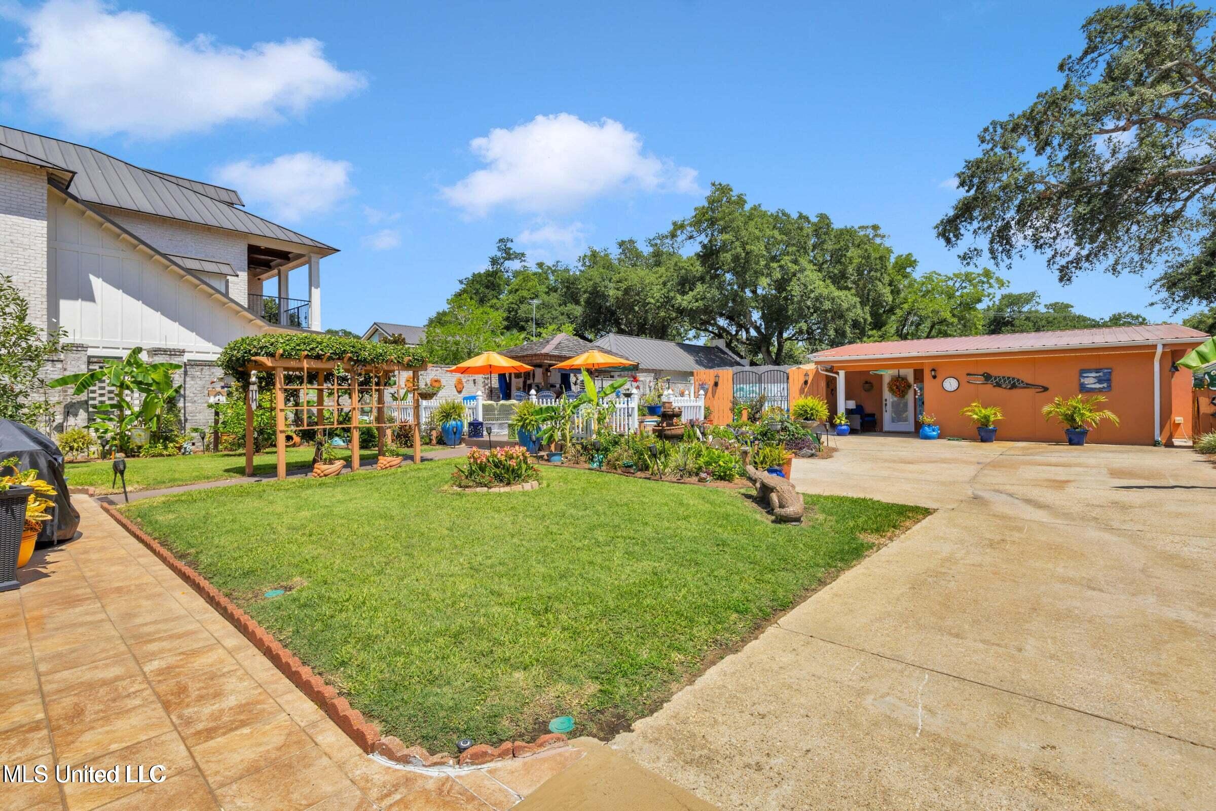 Biloxi, Mississippi, 39530, United States, 3 Bedrooms Bedrooms, ,3 BathroomsBathrooms,Residential,For Sale,1991800