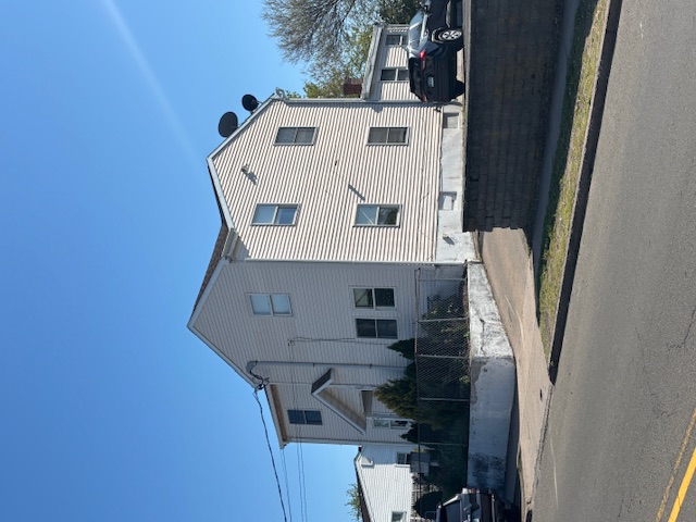 West Haven, Connecticut, 06516, United States, 5 Bedrooms Bedrooms, ,4 BathroomsBathrooms,Residential,For Sale,2048244