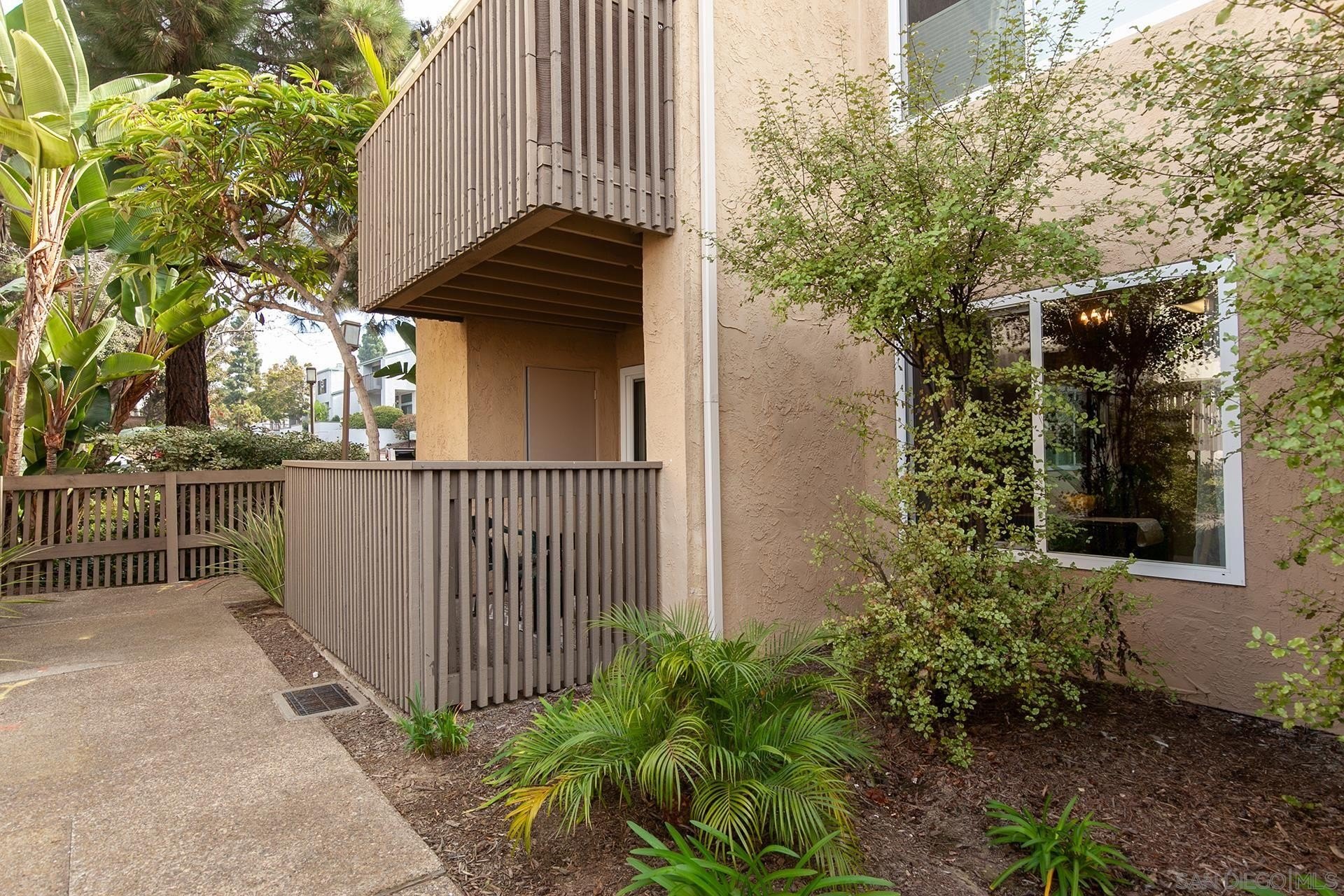 8512 Via Mallorca F, La Jolla, California, 92037, United States, 1 Bedroom Bedrooms, ,1 BathroomBathrooms,Residential,For Sale,8512 Via Mallorca F,1682425