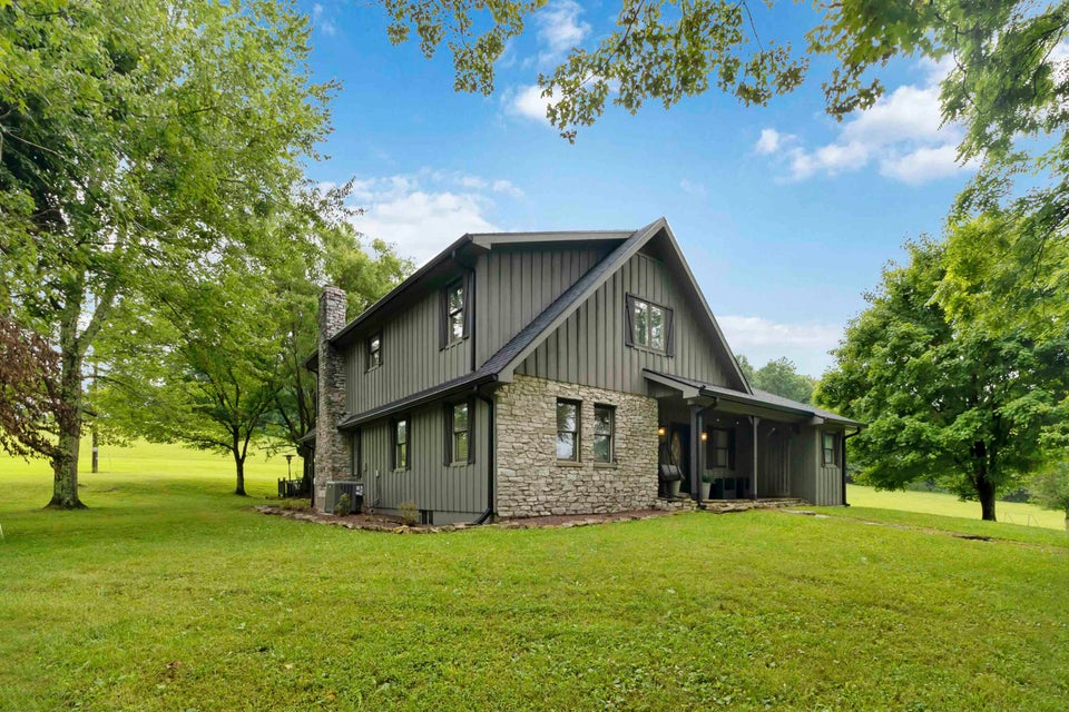 Somerset, Kentucky, 42503, United States, 4 Bedrooms Bedrooms, ,3 BathroomsBathrooms,Residential,For Sale,1938431