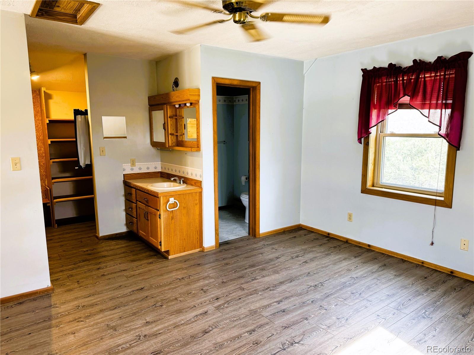 Howard, Colorado, 81233, United States, 2 Bedrooms Bedrooms, ,1 BathroomBathrooms,Residential,For Sale,1977038