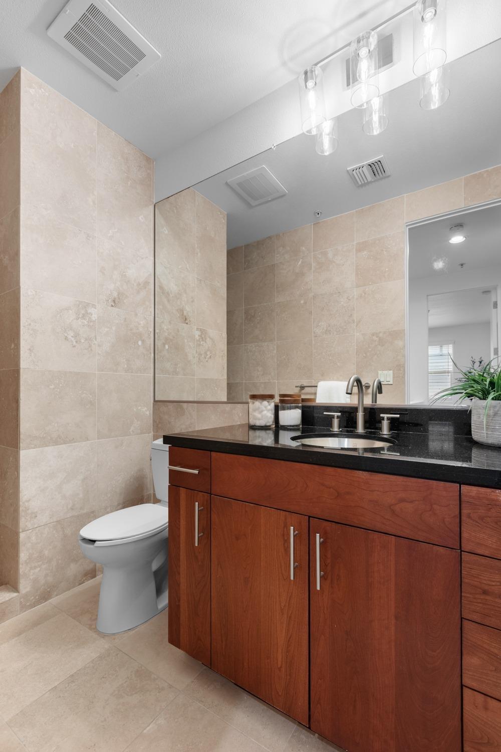 Sacramento, California, 95811, United States, 2 Bedrooms Bedrooms, ,2 BathroomsBathrooms,Residential,For Sale,1942106