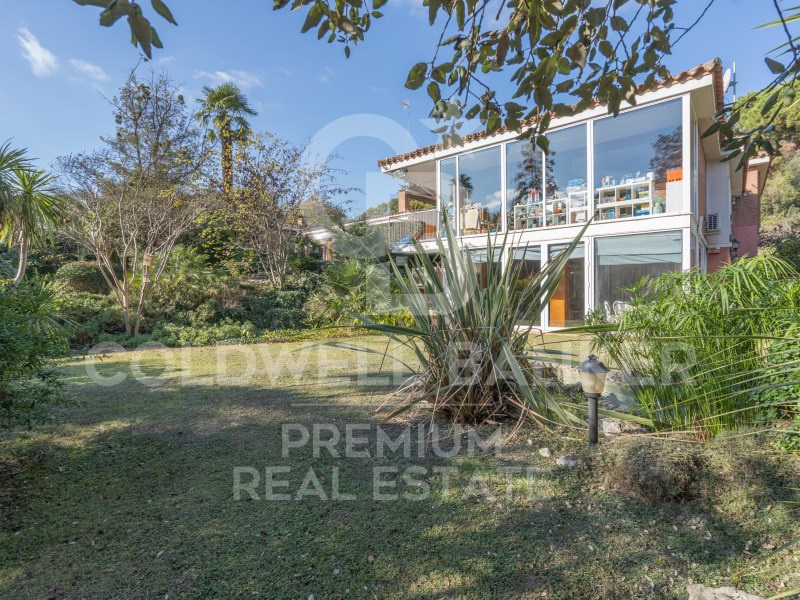 Cerdanyola del Vallès, Catalonia, ES, 4 Bedrooms Bedrooms, ,4 BathroomsBathrooms,Residential,For Sale,1481716