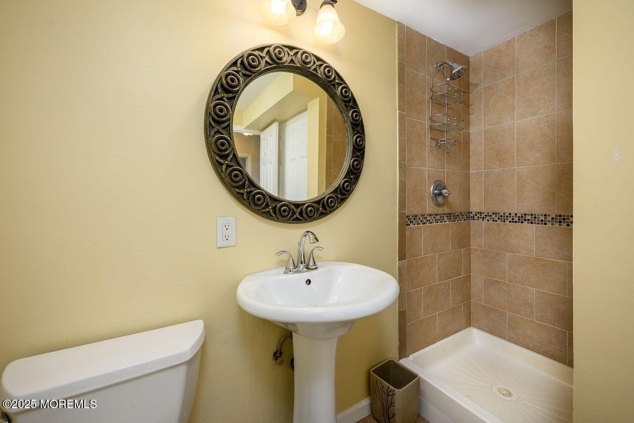 Manalapan, New Jersey, 07726, United States, 4 Bedrooms Bedrooms, ,2 BathroomsBathrooms,Residential,For Sale,1988076