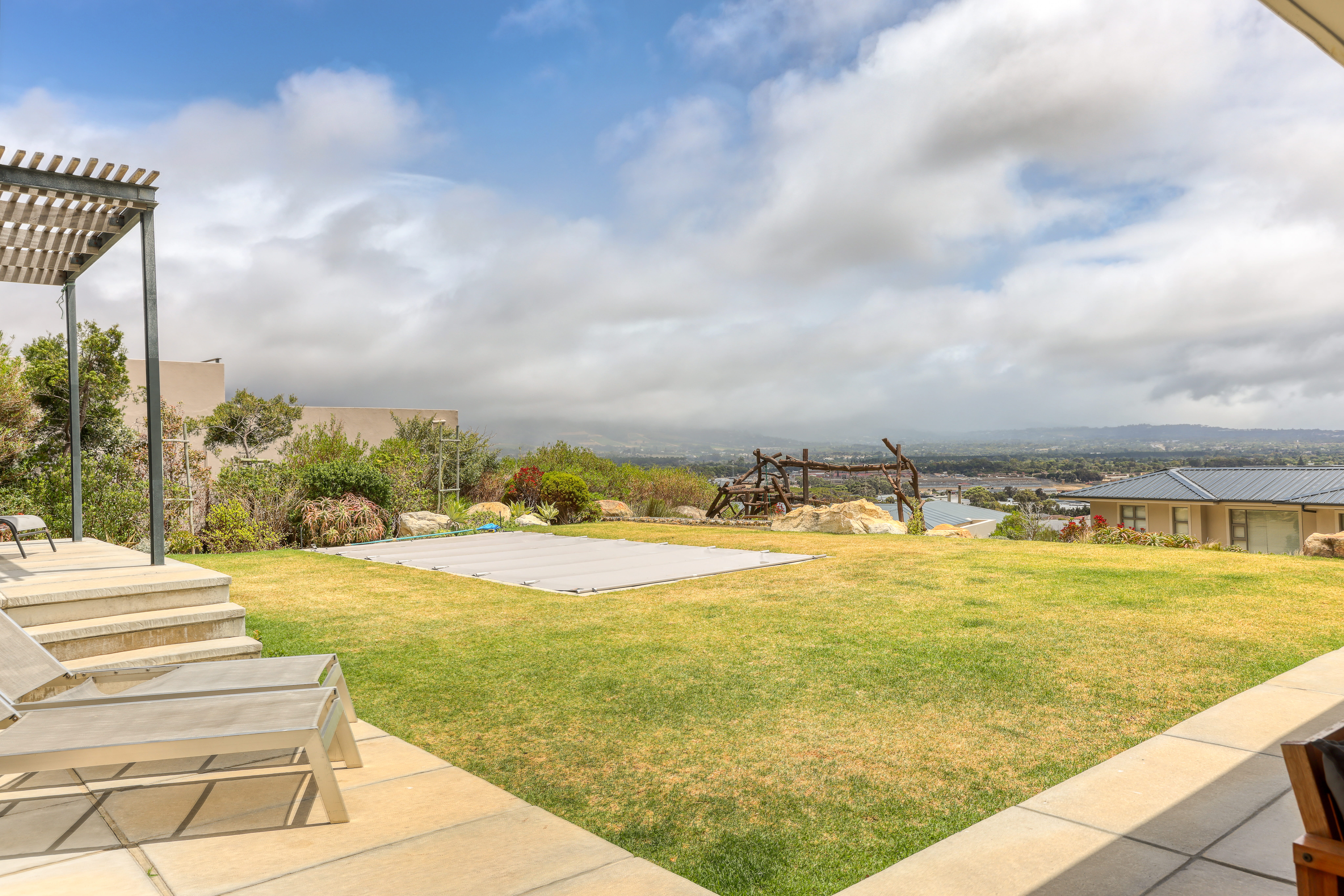  Elegant Mountain view home set in Stonehurst Mountain Estate - 物件實景
