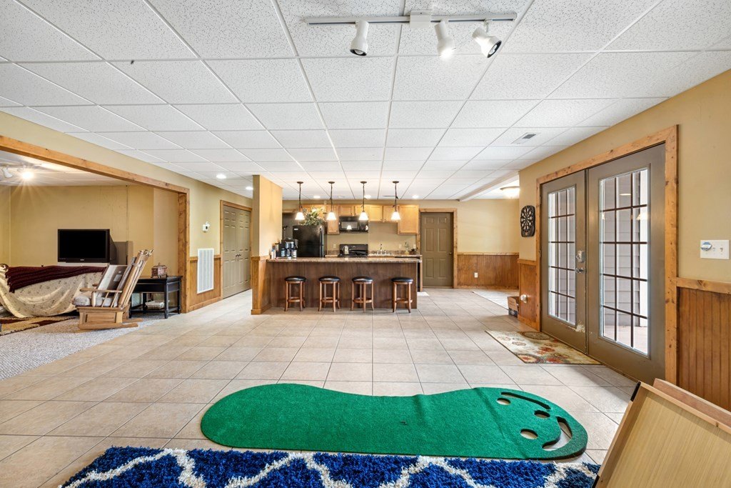 Hayesville, North Carolina, 28904, United States, 3 Bedrooms Bedrooms, ,4 BathroomsBathrooms,Residential,For Sale,1974136