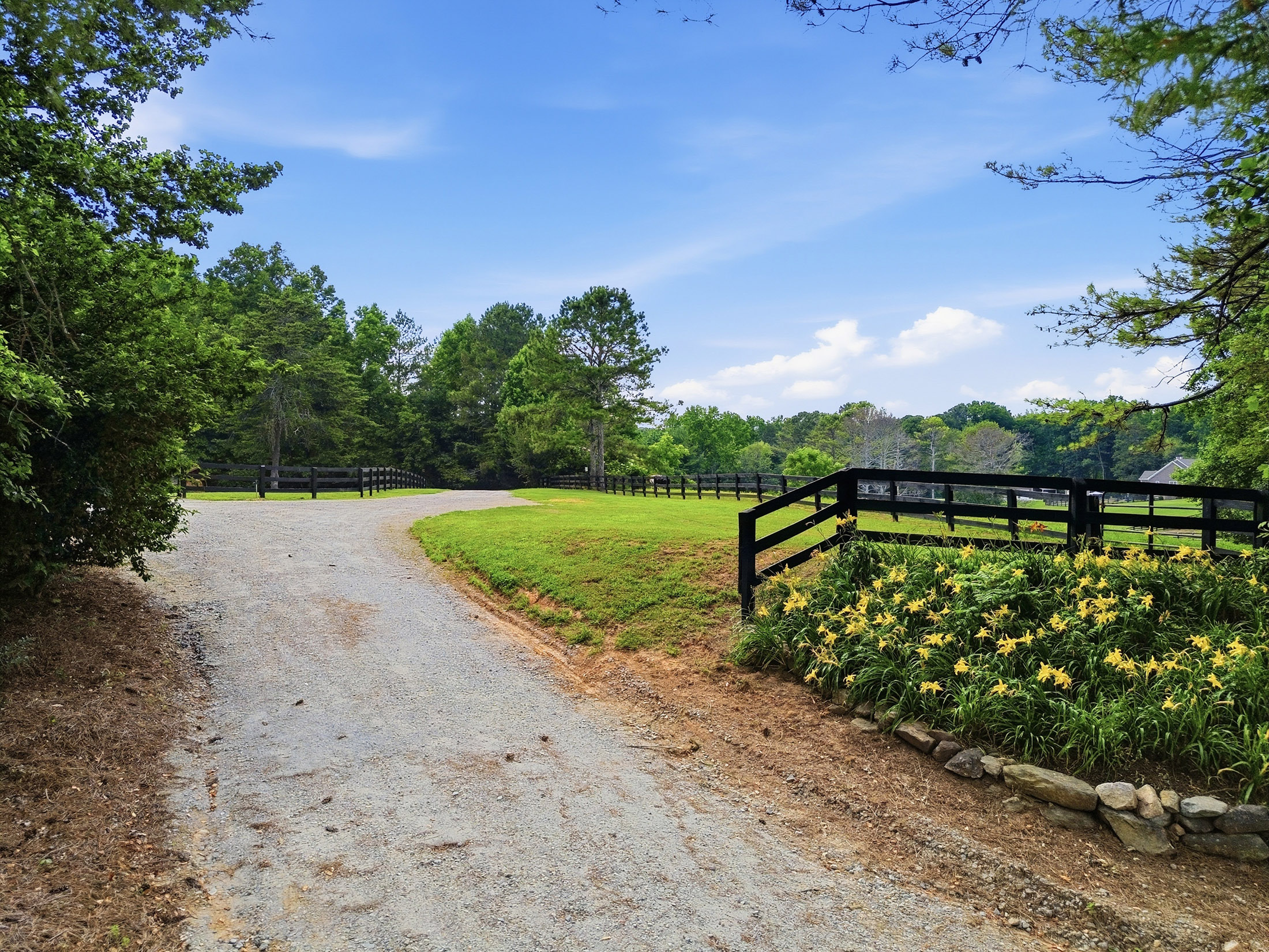  Exceptional Brick Ranch on 5+/- Picturesque Acres - 物件實景