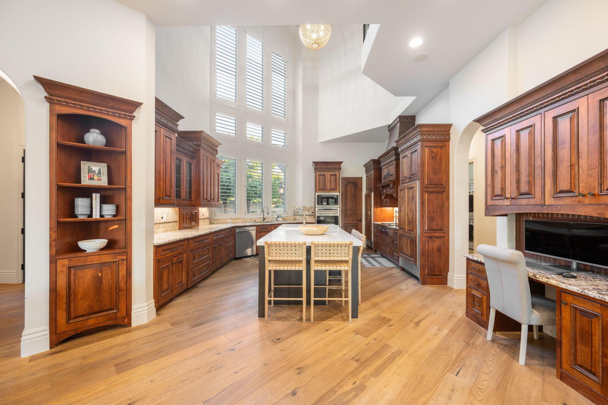 Washington, Utah, 84780, United States, 6 Bedrooms Bedrooms, ,8 BathroomsBathrooms,Residential,For Sale,1916312
