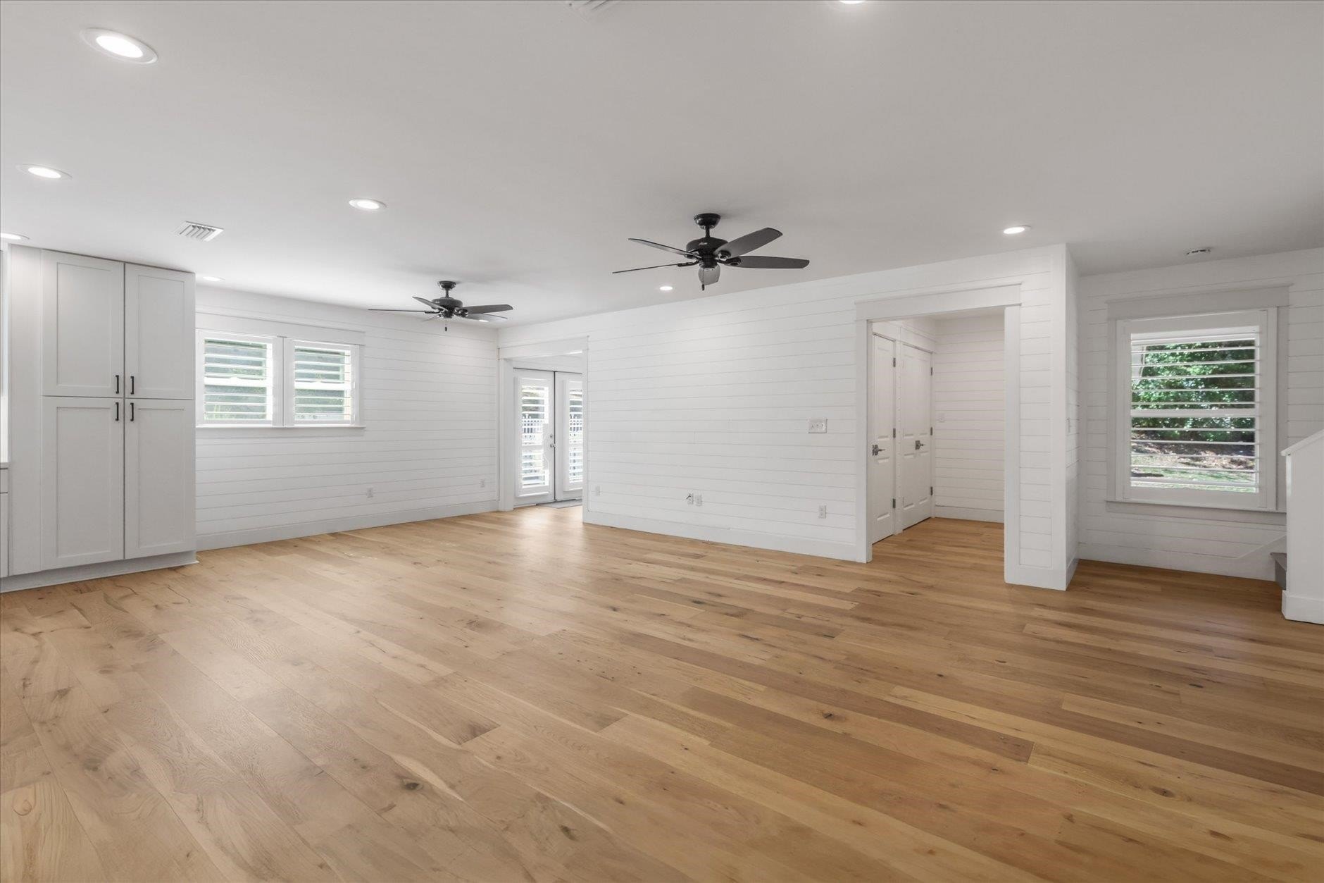 Tallahassee, Florida, 32308-0927, United States, 4 Bedrooms Bedrooms, ,3 BathroomsBathrooms,Residential,For Sale,1981532