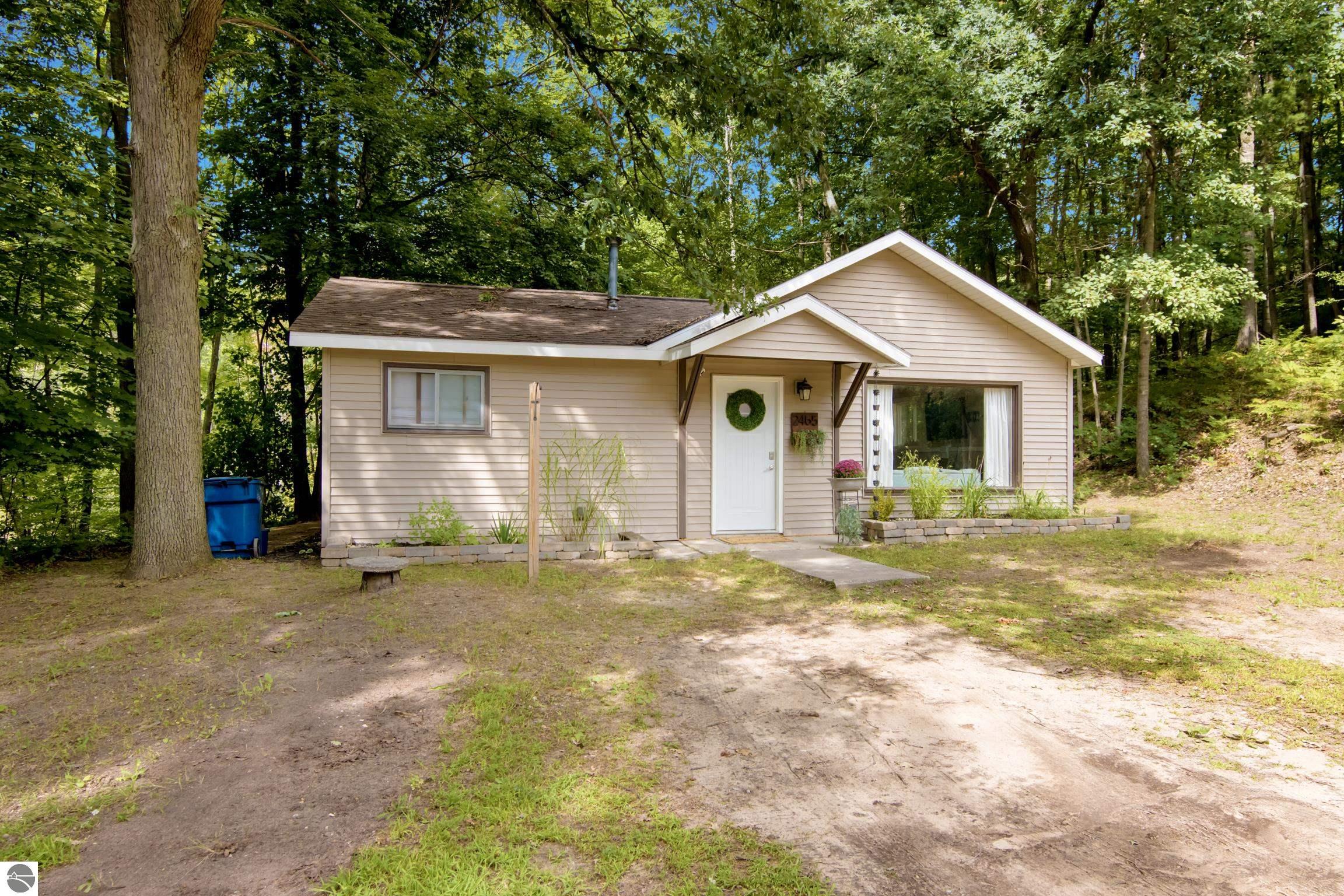 Chandler Rd, Traverse City, MI 49696