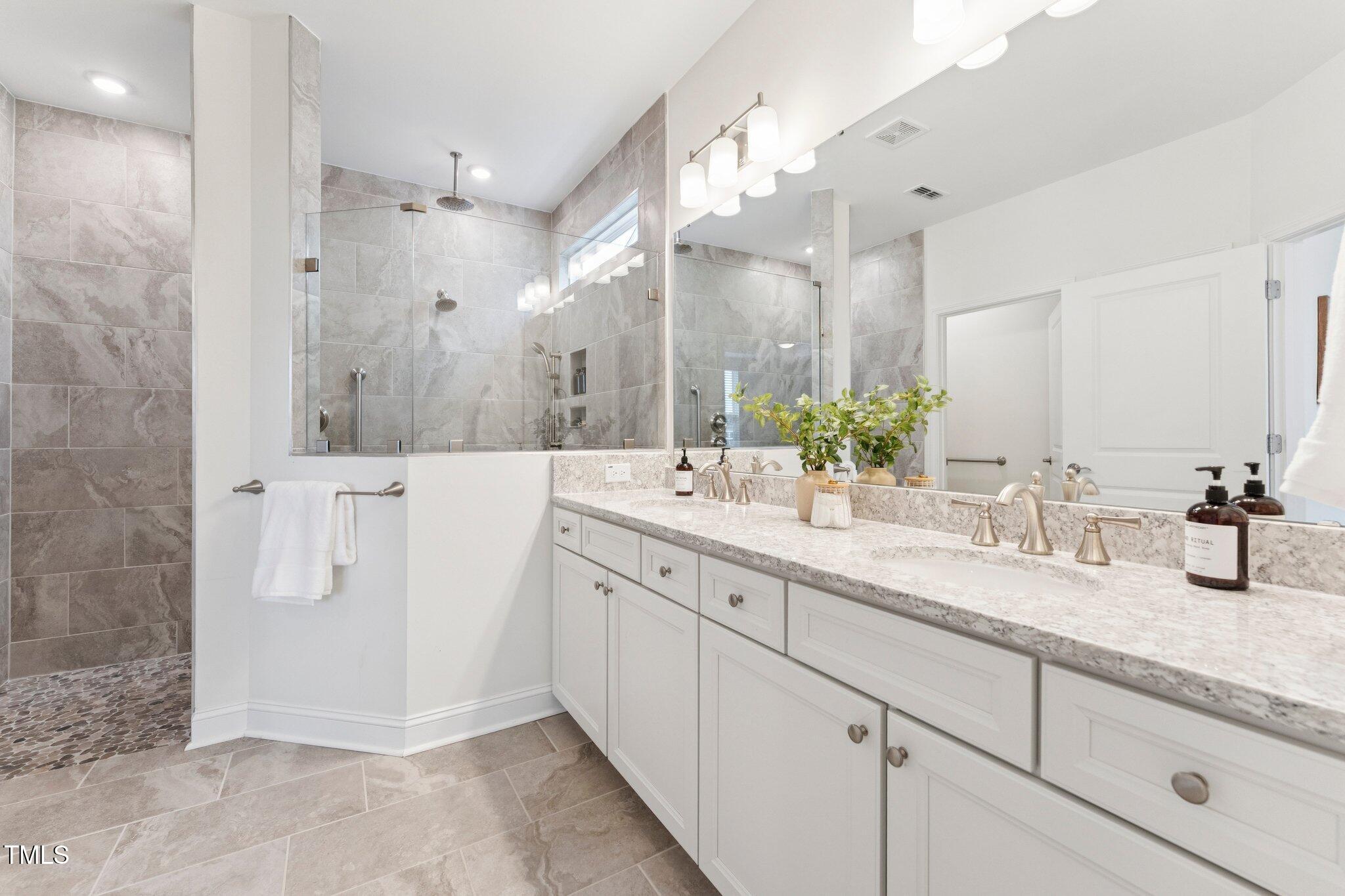 Fuquay Varina, North Carolina, 27526, United States, 3 Bedrooms Bedrooms, ,2 BathroomsBathrooms,Residential,For Sale,1856348