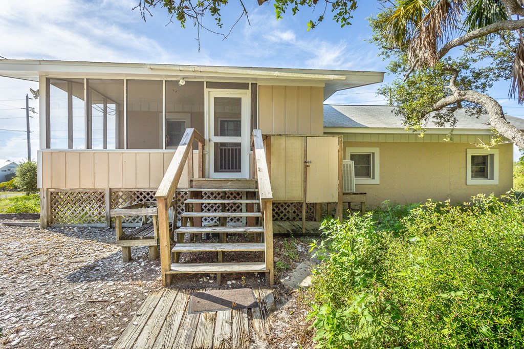 St. George Island, Florida, 32328, United States, 2 Bedrooms Bedrooms, ,2 BathroomsBathrooms,Residential,For Sale,1981001