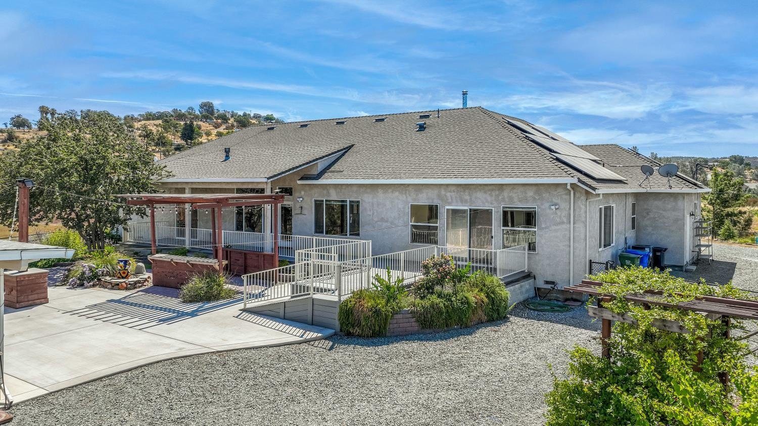 Valley Springs, California, 95252, United States, 3 Bedrooms Bedrooms, ,4 BathroomsBathrooms,Residential,For Sale,1981868