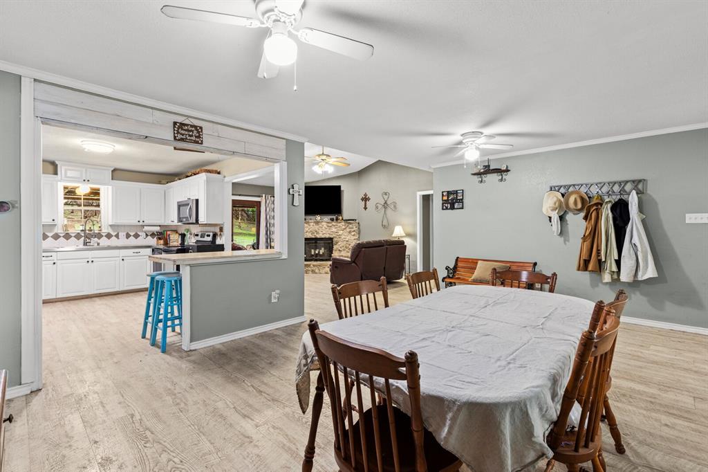 China Spring, Texas, 76633, United States, 3 Bedrooms Bedrooms, ,2 BathroomsBathrooms,Residential,For Sale,1986064