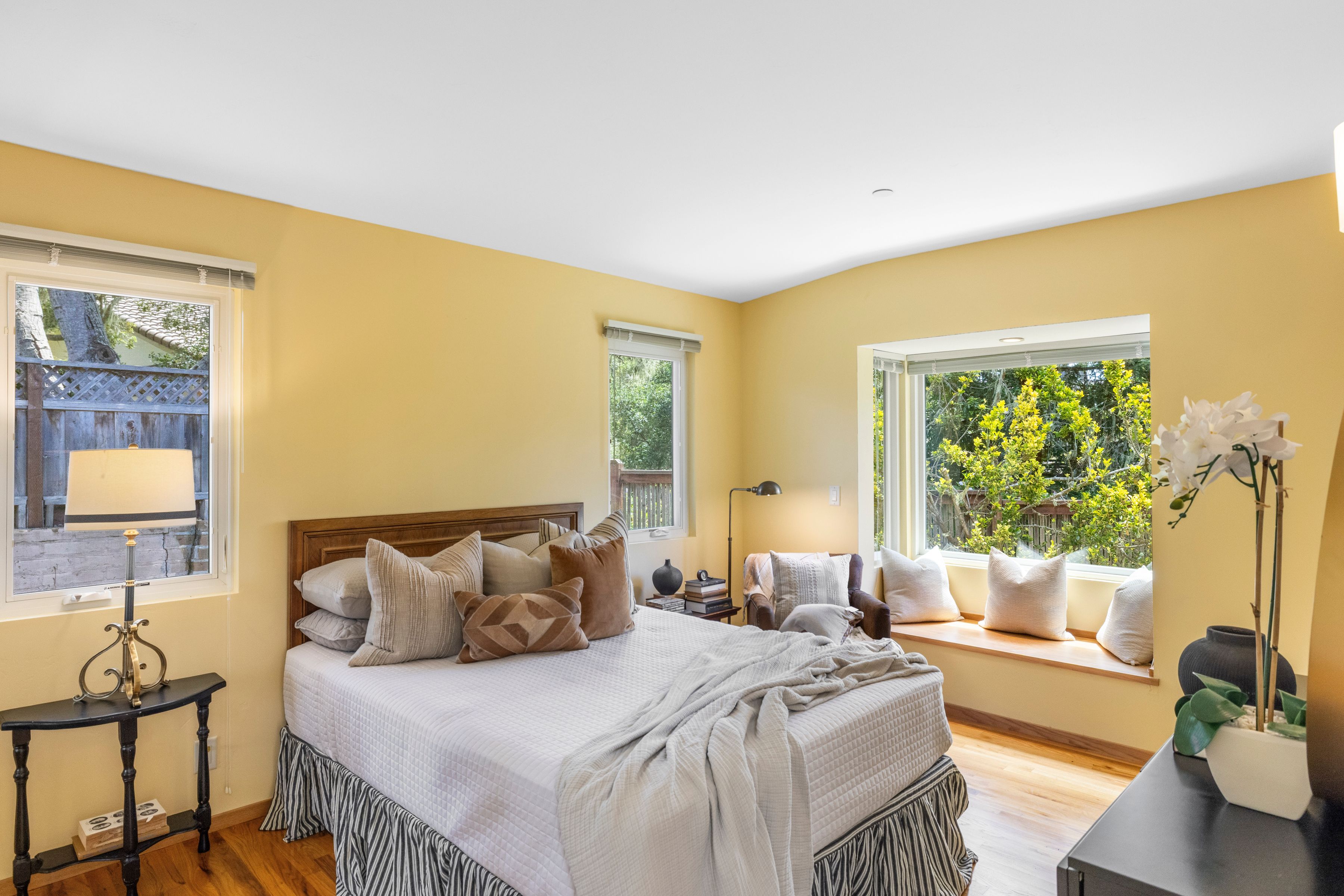  3113 Sloat Road - 物件實景