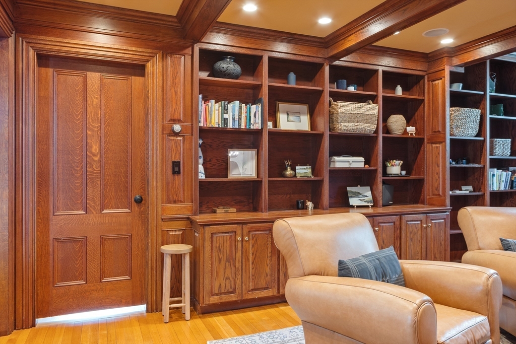 Belmont, Massachusetts, 02478, United States, 7 Bedrooms Bedrooms, ,5 BathroomsBathrooms,Residential,For Sale,1838379