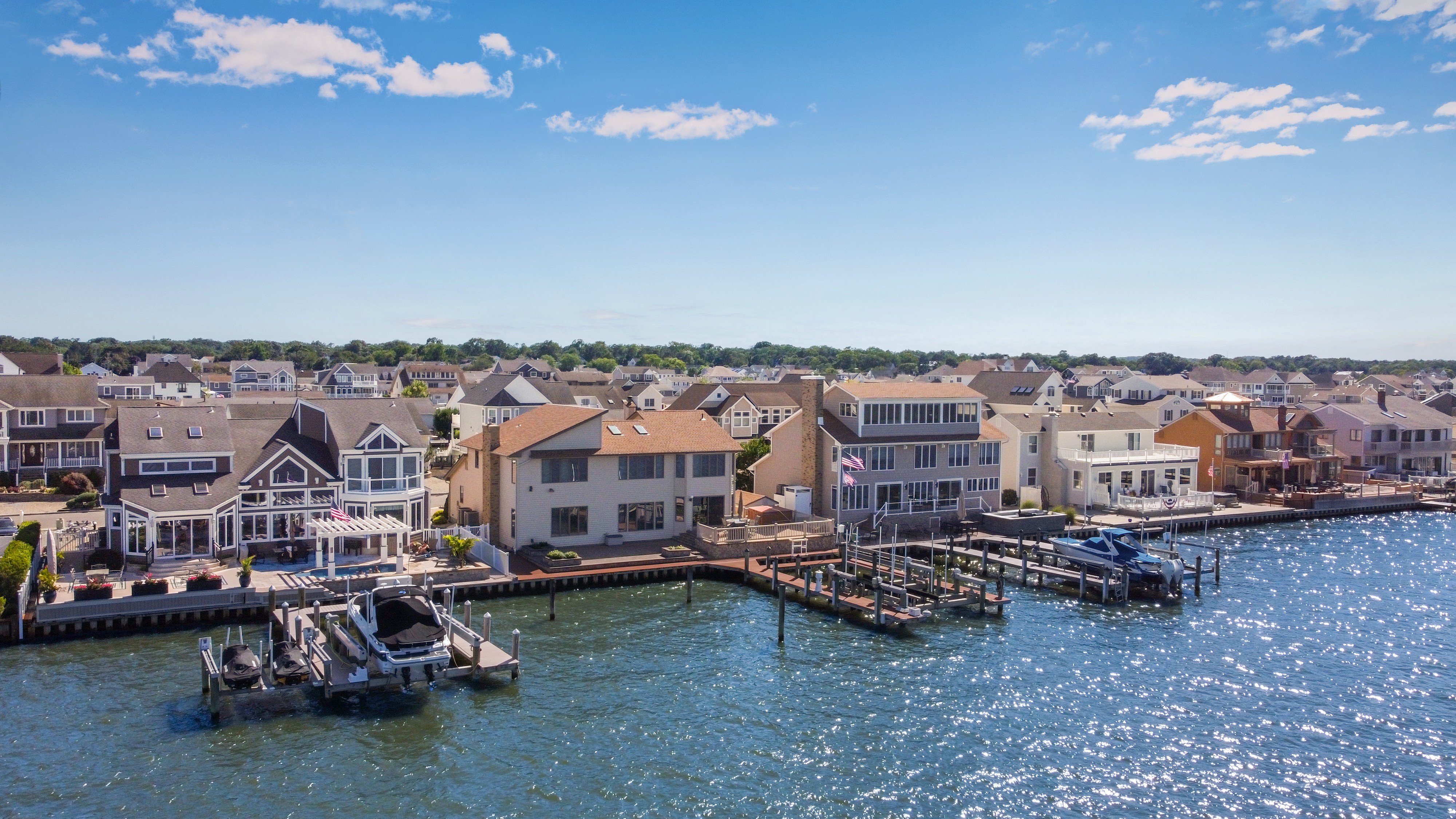  A Rare Bayfront Retreat on Silver Bay - 物件實景