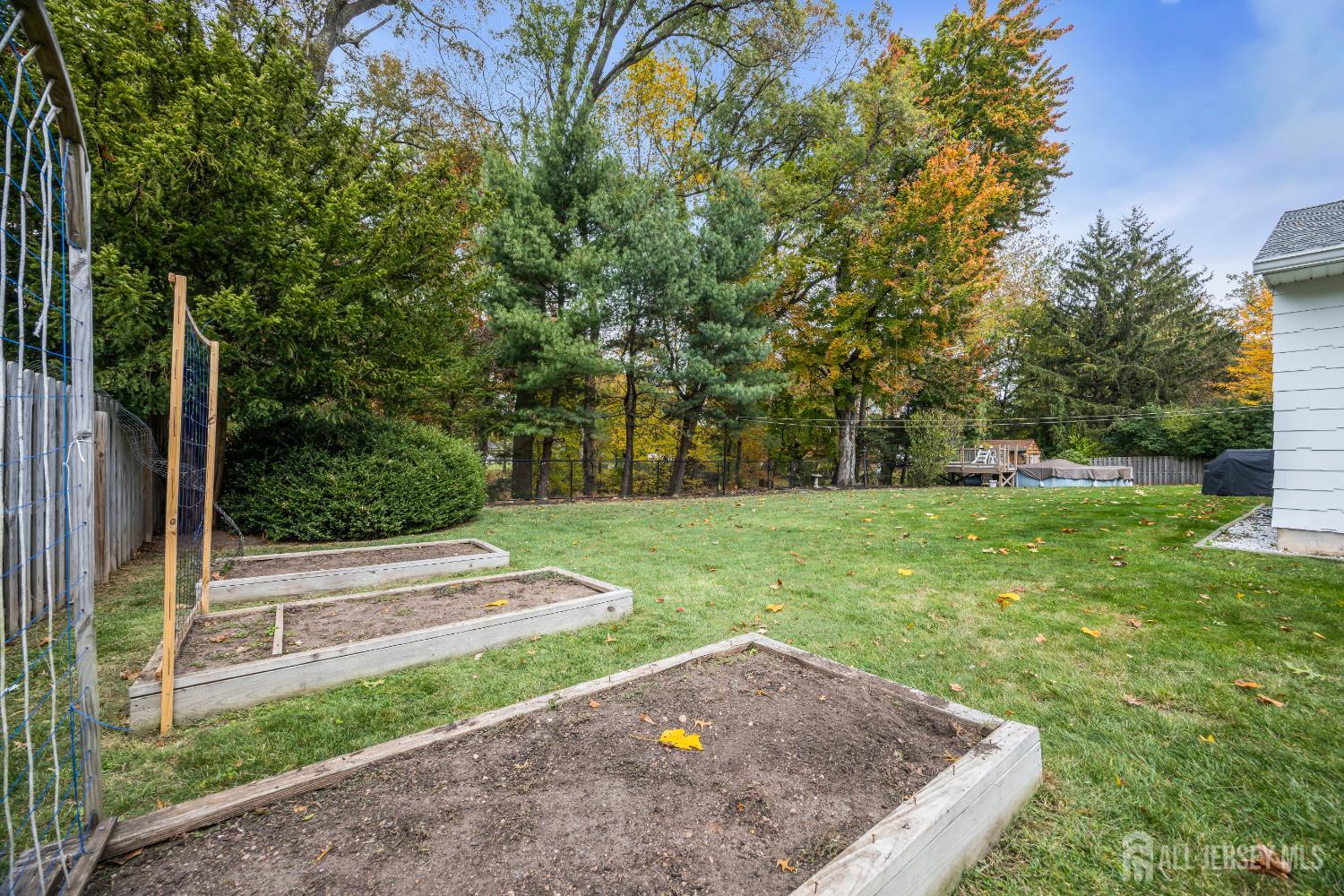 Edison, New Jersey, 08820, United States, 3 Bedrooms Bedrooms, ,2 BathroomsBathrooms,Residential,For Sale,1989177