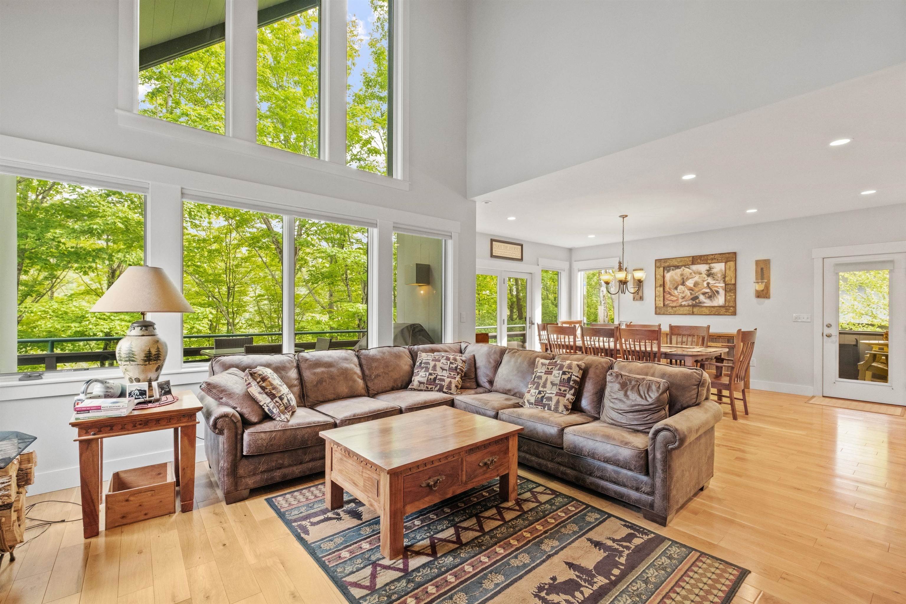 Lincoln, New Hampshire, 03251, United States, 5 Bedrooms Bedrooms, ,3 BathroomsBathrooms,Residential,For Sale,1981884