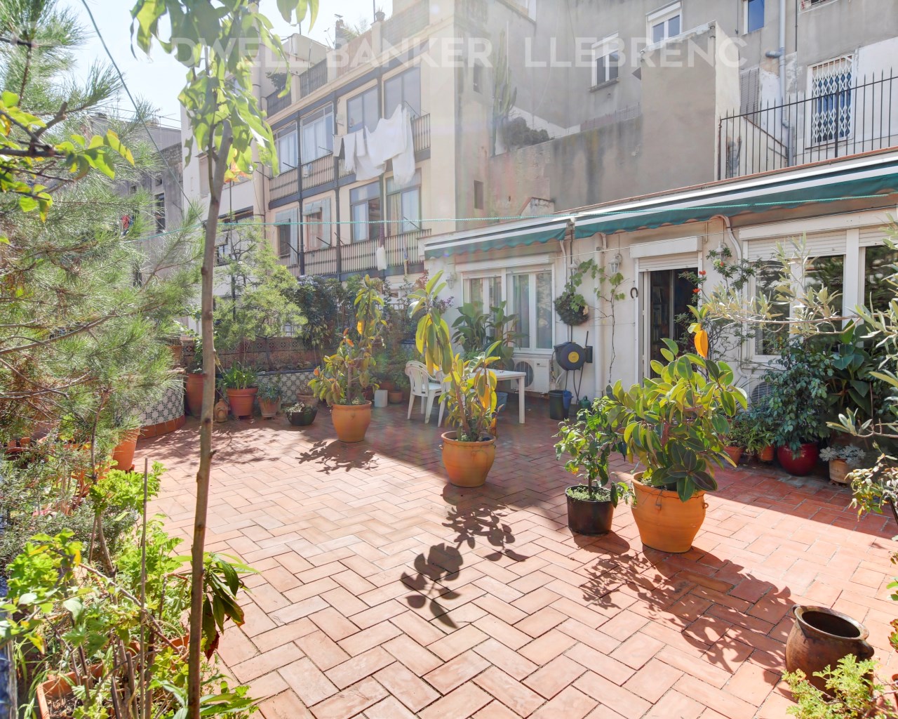 Barcelona, Catalonia, ES, 4 Bedrooms Bedrooms, ,1 BathroomBathrooms,Residential,For Sale,1622772