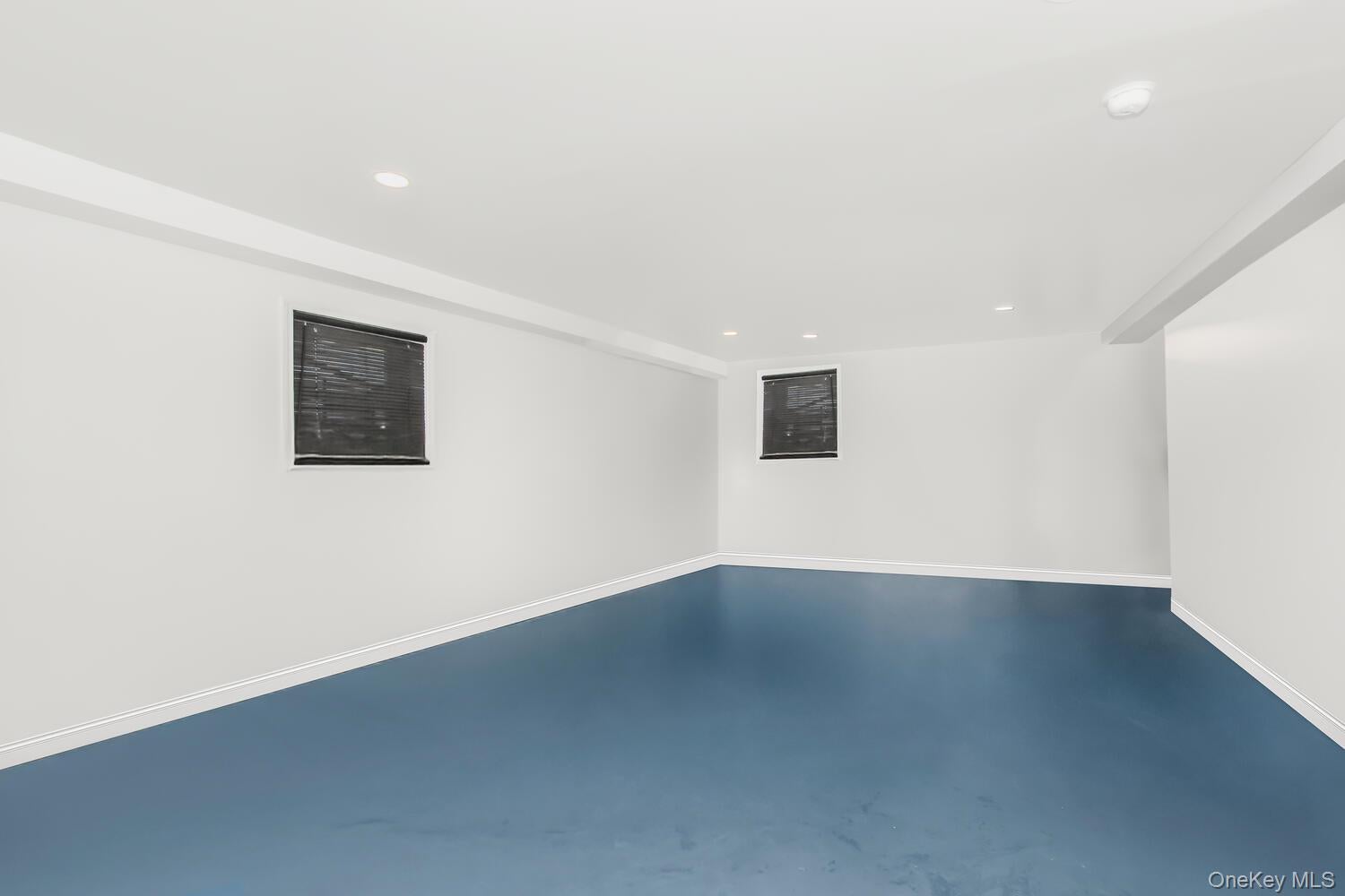 Yonkers, New York, 10701, United States, 3 Bedrooms Bedrooms, ,2 BathroomsBathrooms,Residential,For Sale,2000981